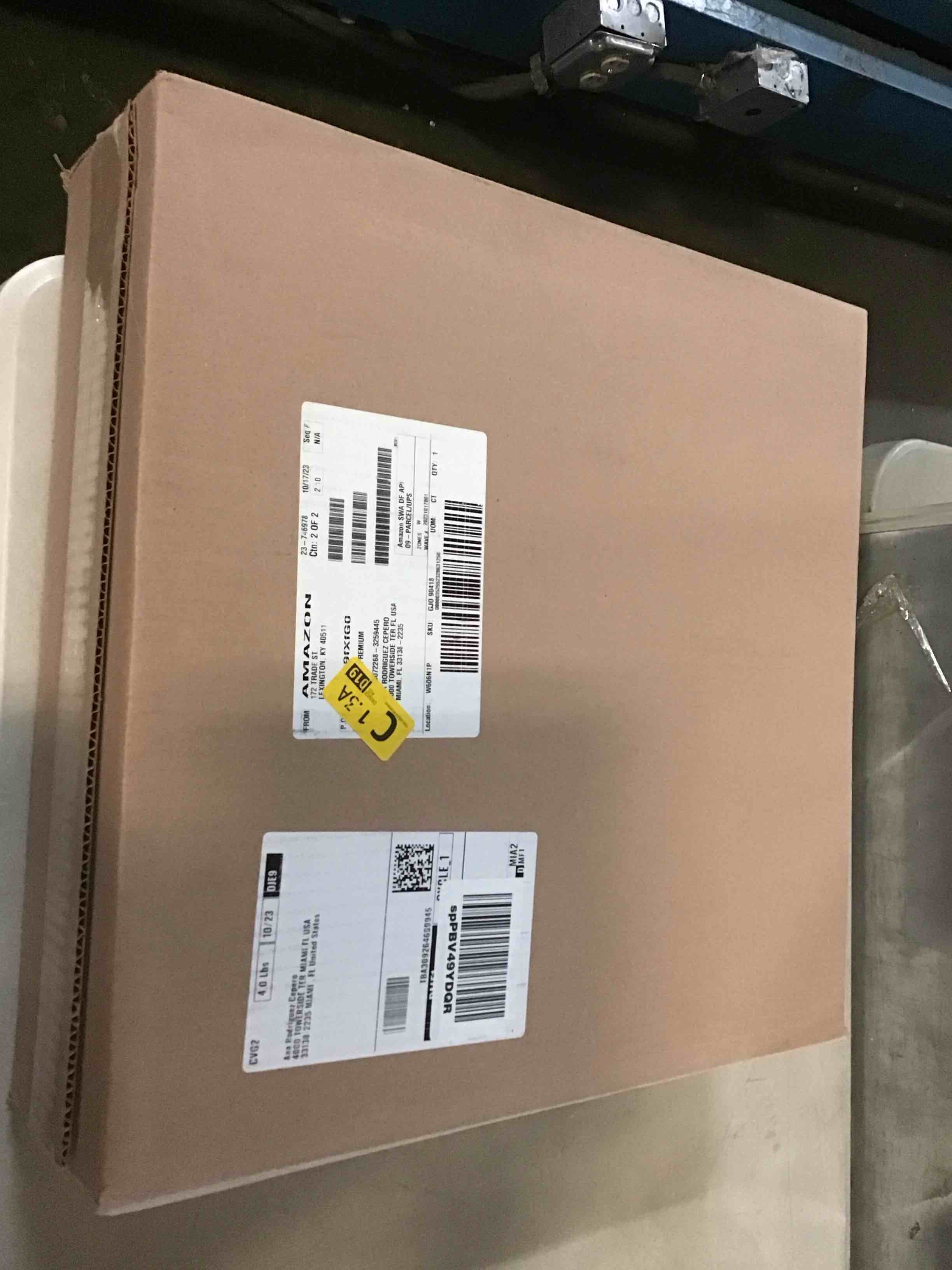https://s3.amazonaws.com/lotting-images-prod/bidfta/ORG5615917_1701959972893.jpeg