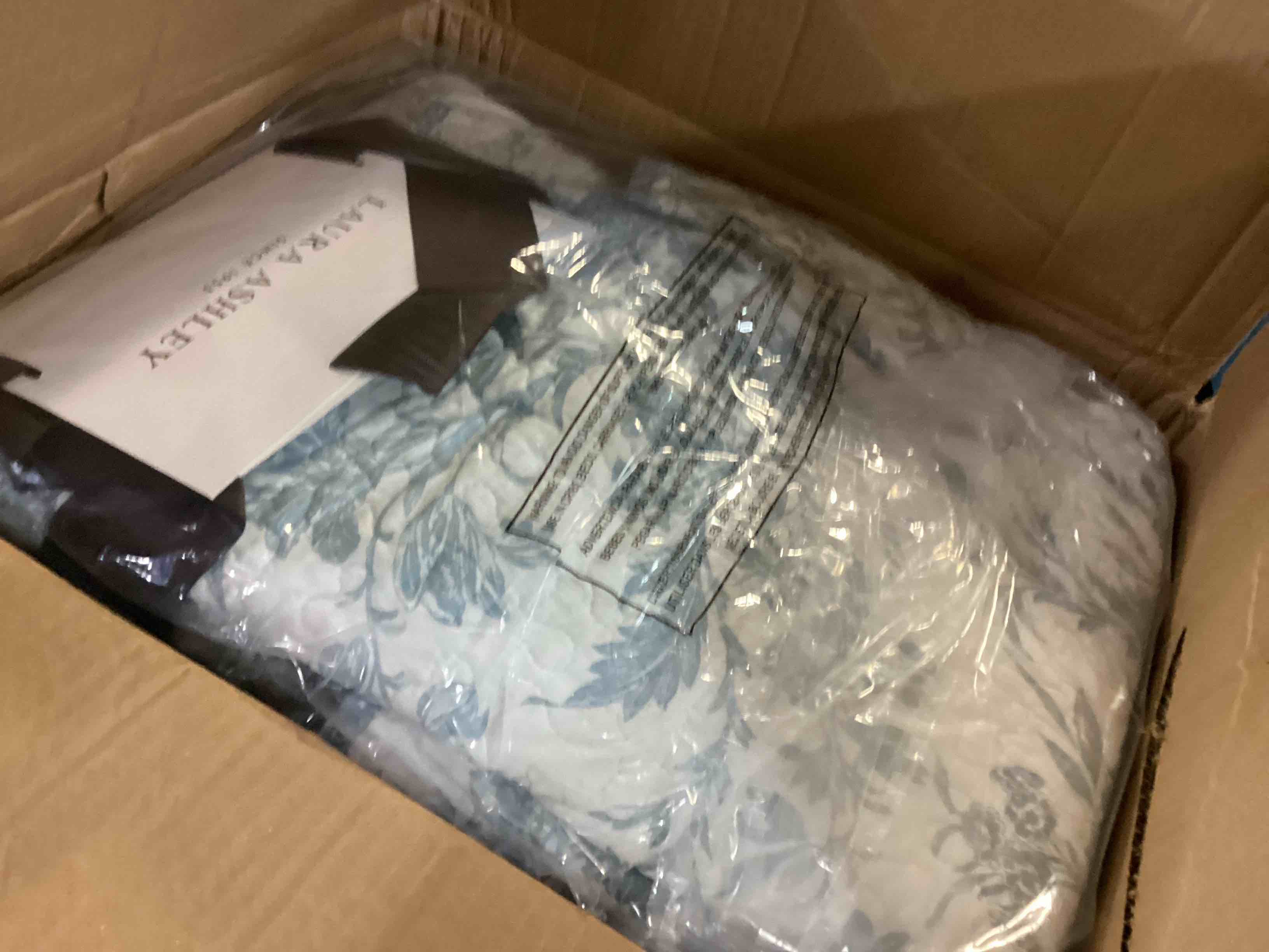 https://s3.amazonaws.com/lotting-images-prod/bidfta/ORG5616123_1701970745594.jpeg