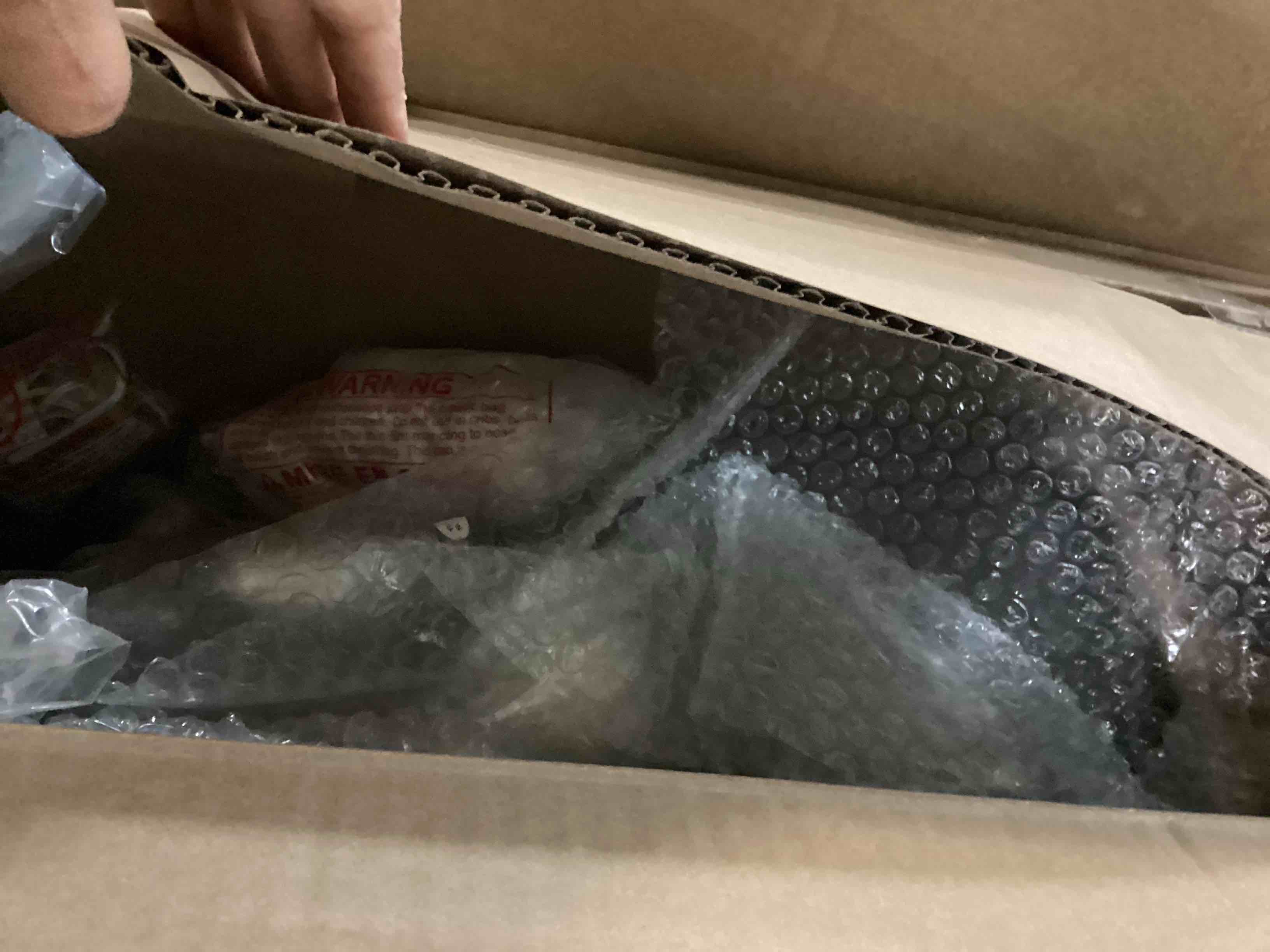 https://s3.amazonaws.com/lotting-images-prod/bidfta/ORG5616160_1701974550829.jpeg