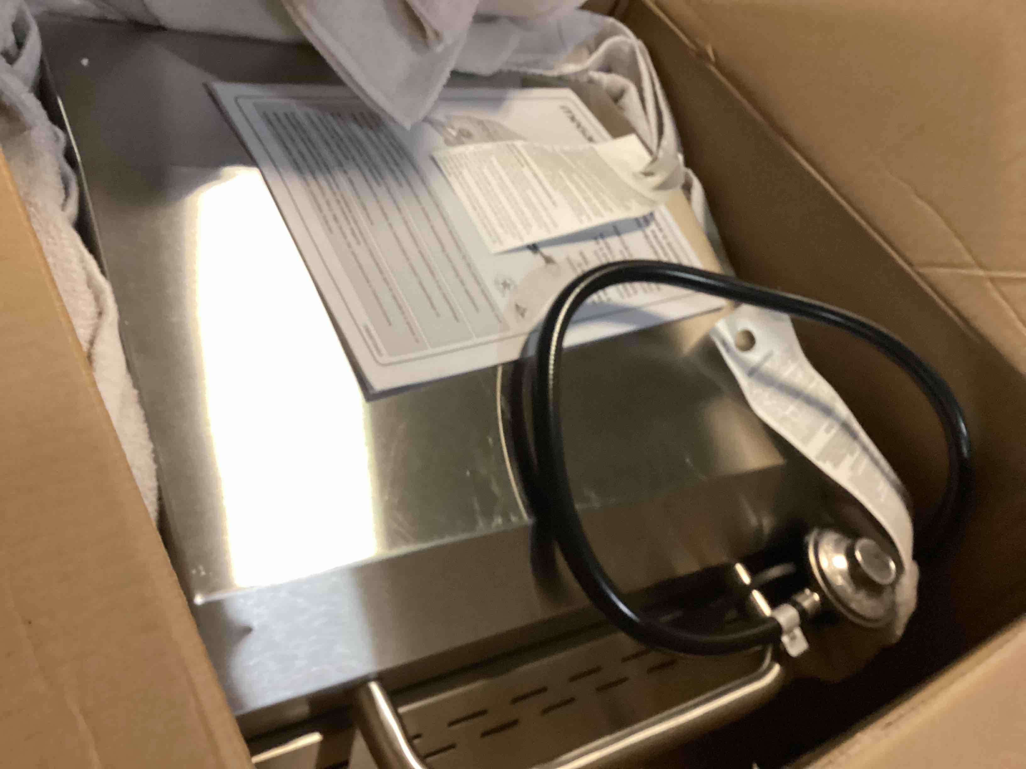 https://s3.amazonaws.com/lotting-images-prod/bidfta/ORG5616379_1702300787877.jpeg