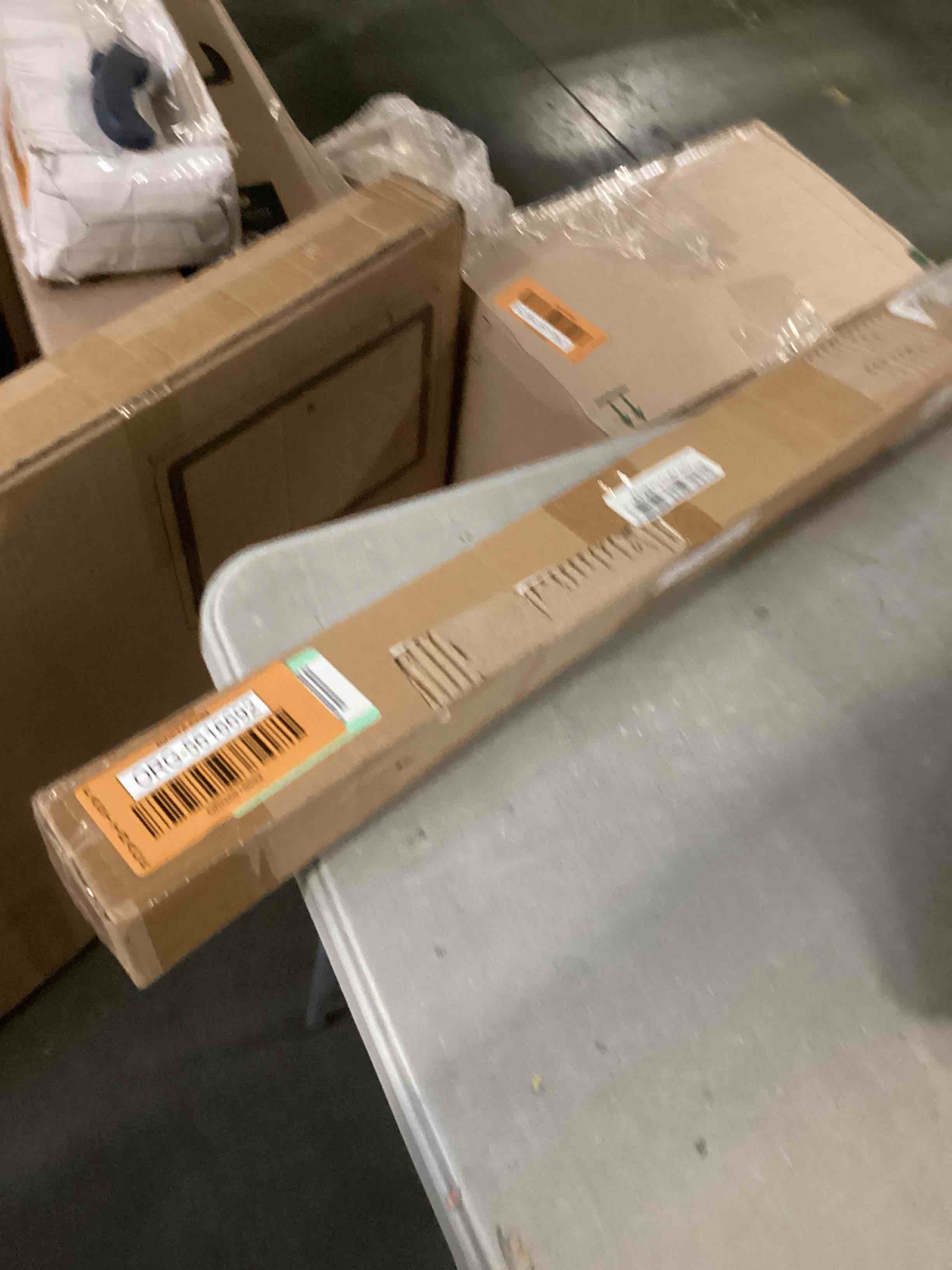 https://s3.amazonaws.com/lotting-images-prod/bidfta/ORG5616692_1702654036646.jpeg