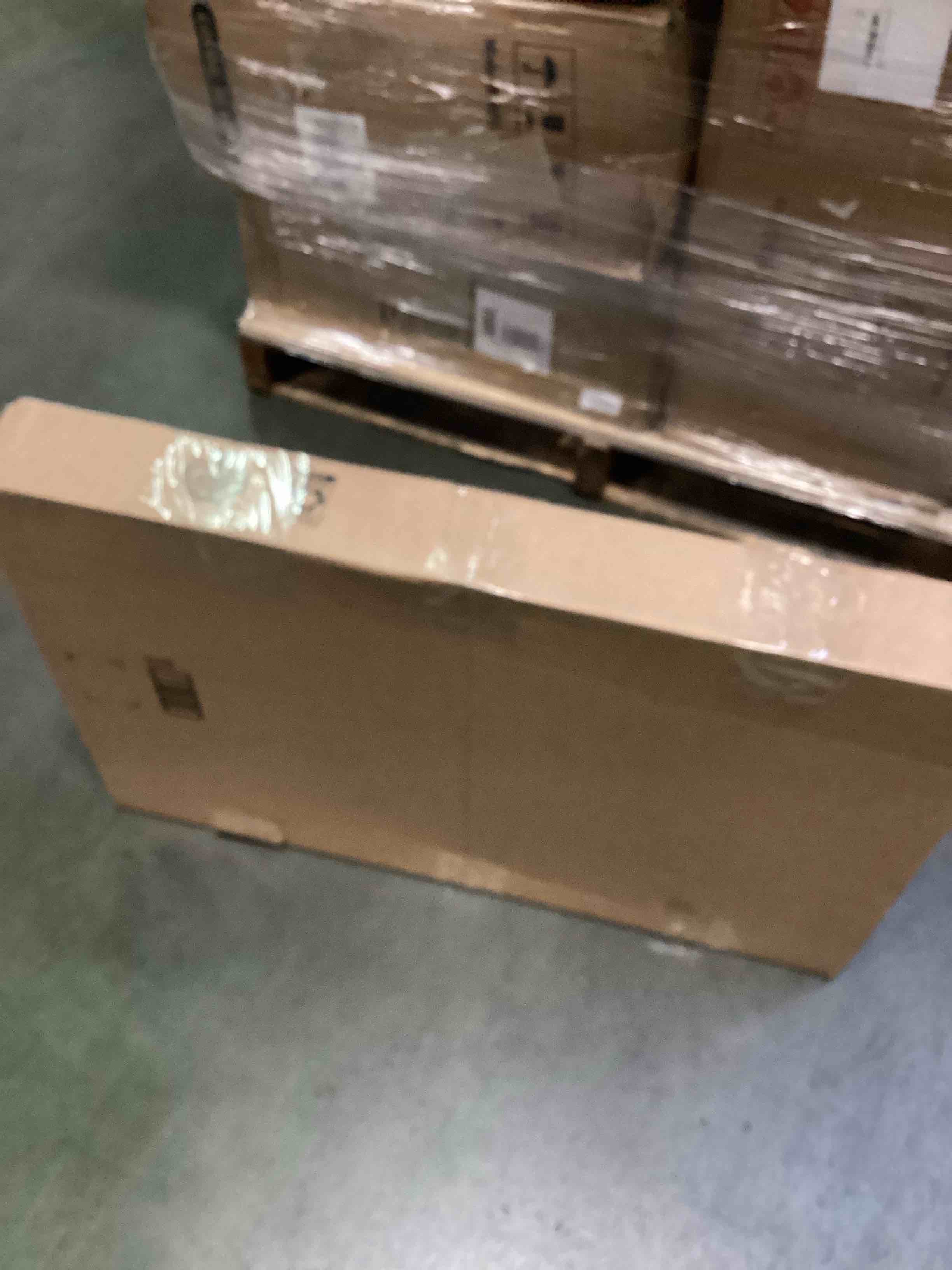 https://s3.amazonaws.com/lotting-images-prod/bidfta/ORG5617174_1703609448839.jpeg