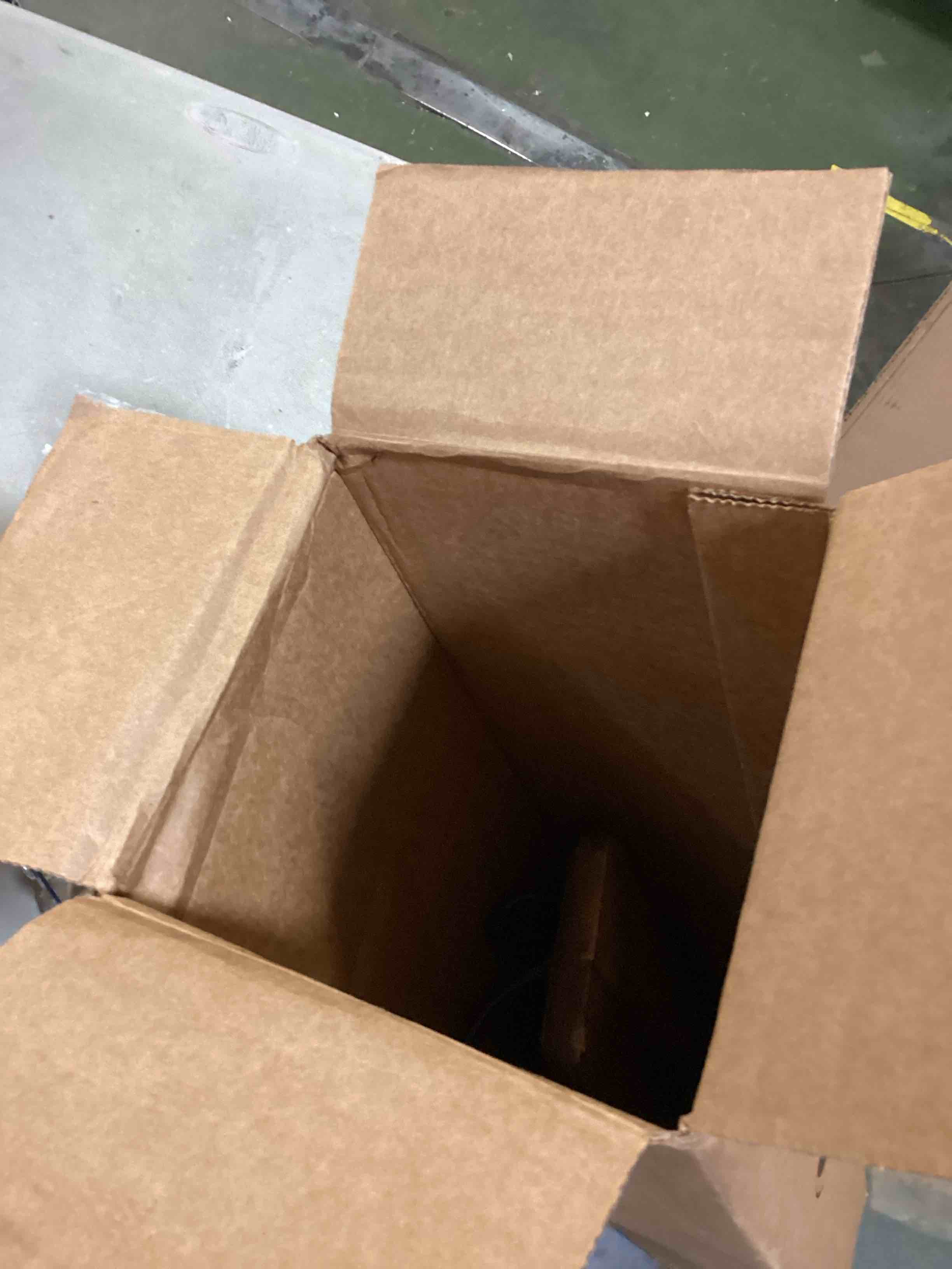 https://s3.amazonaws.com/lotting-images-prod/bidfta/ORG5618507_1701891289838.jpeg
