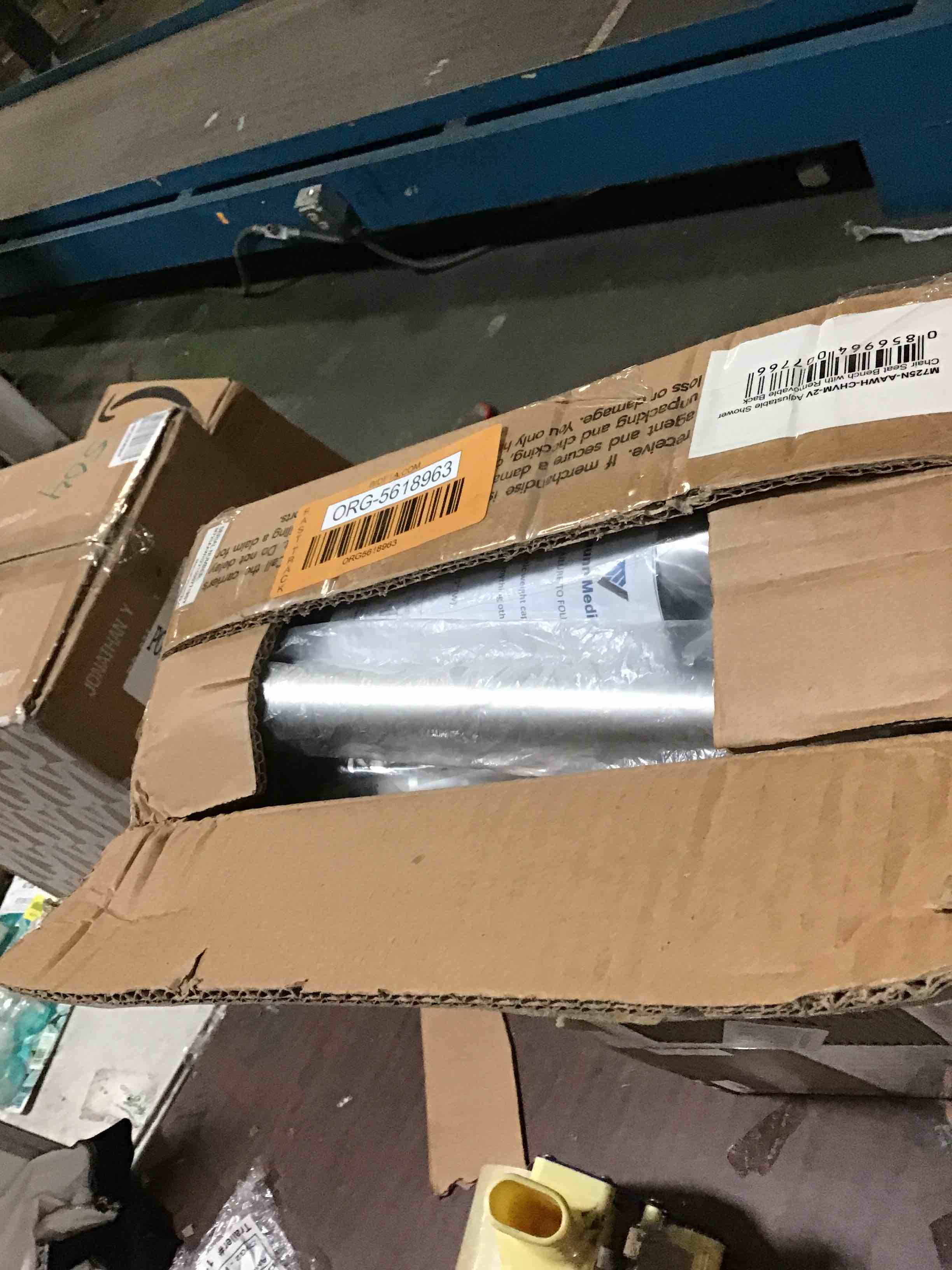 https://s3.amazonaws.com/lotting-images-prod/bidfta/ORG5618963_1702070465822.jpeg