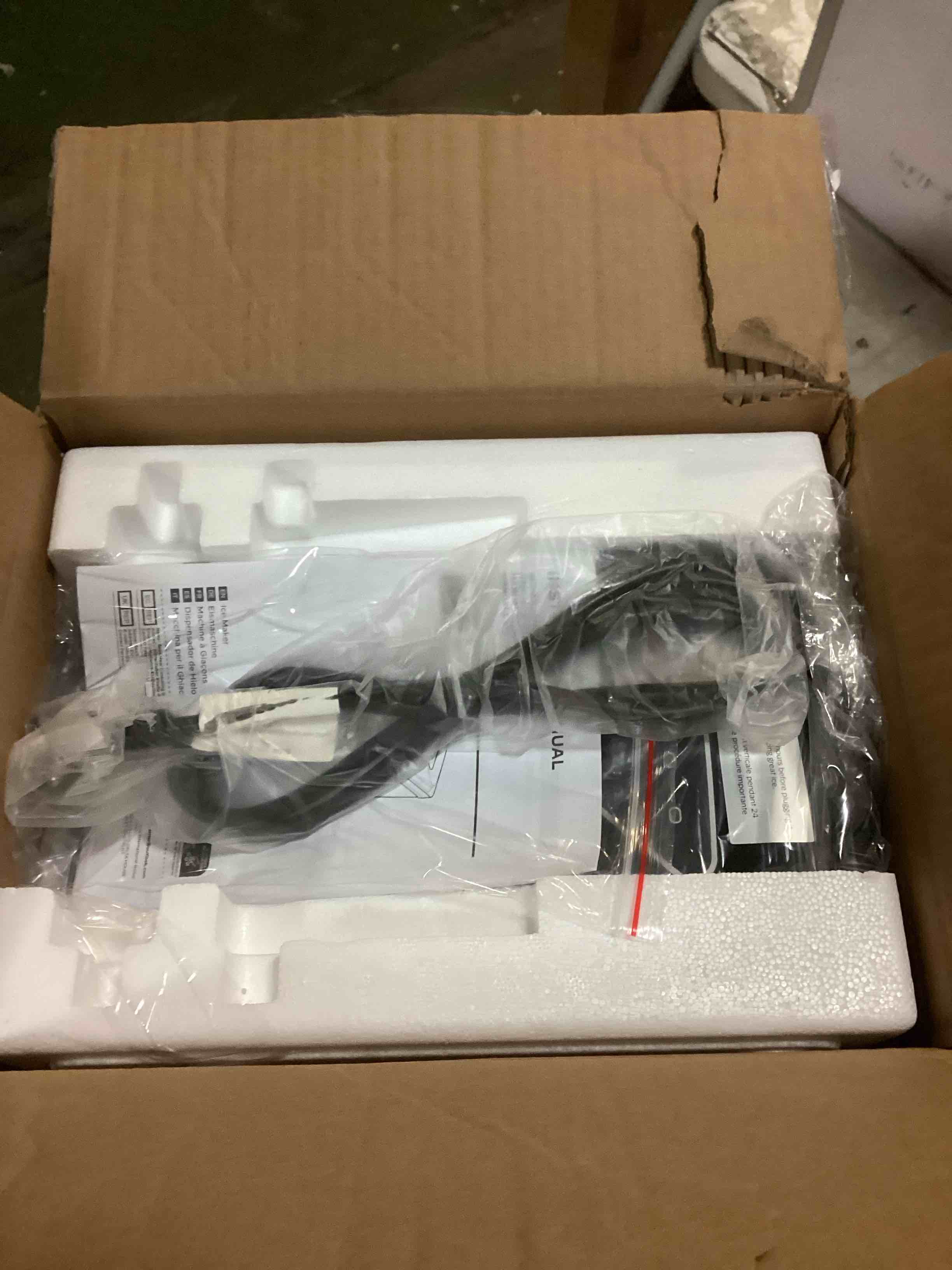 https://s3.amazonaws.com/lotting-images-prod/bidfta/ORG5618973_1702300210299.jpeg