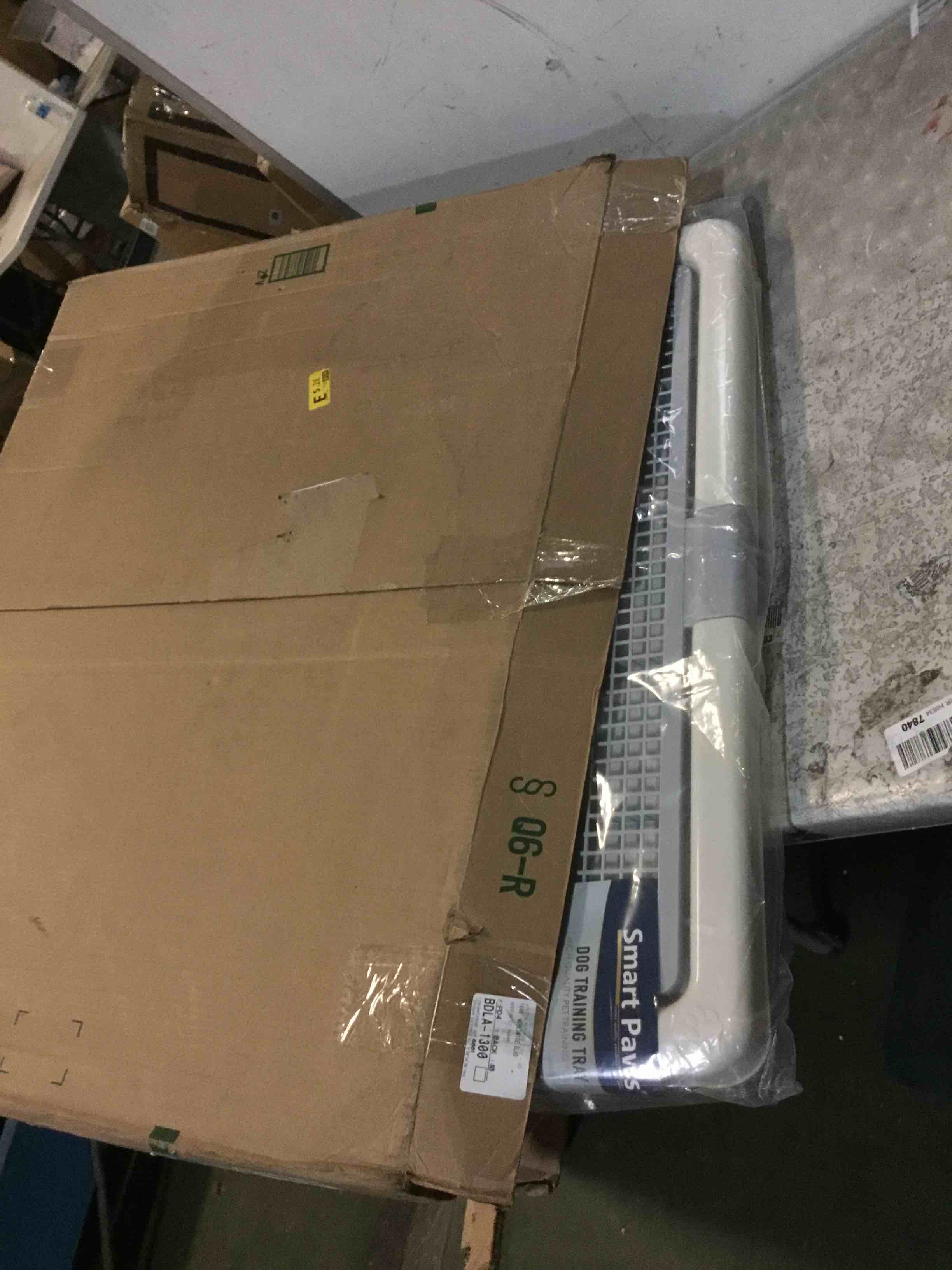 https://s3.amazonaws.com/lotting-images-prod/bidfta/ORG5619184_1702473617501.jpeg