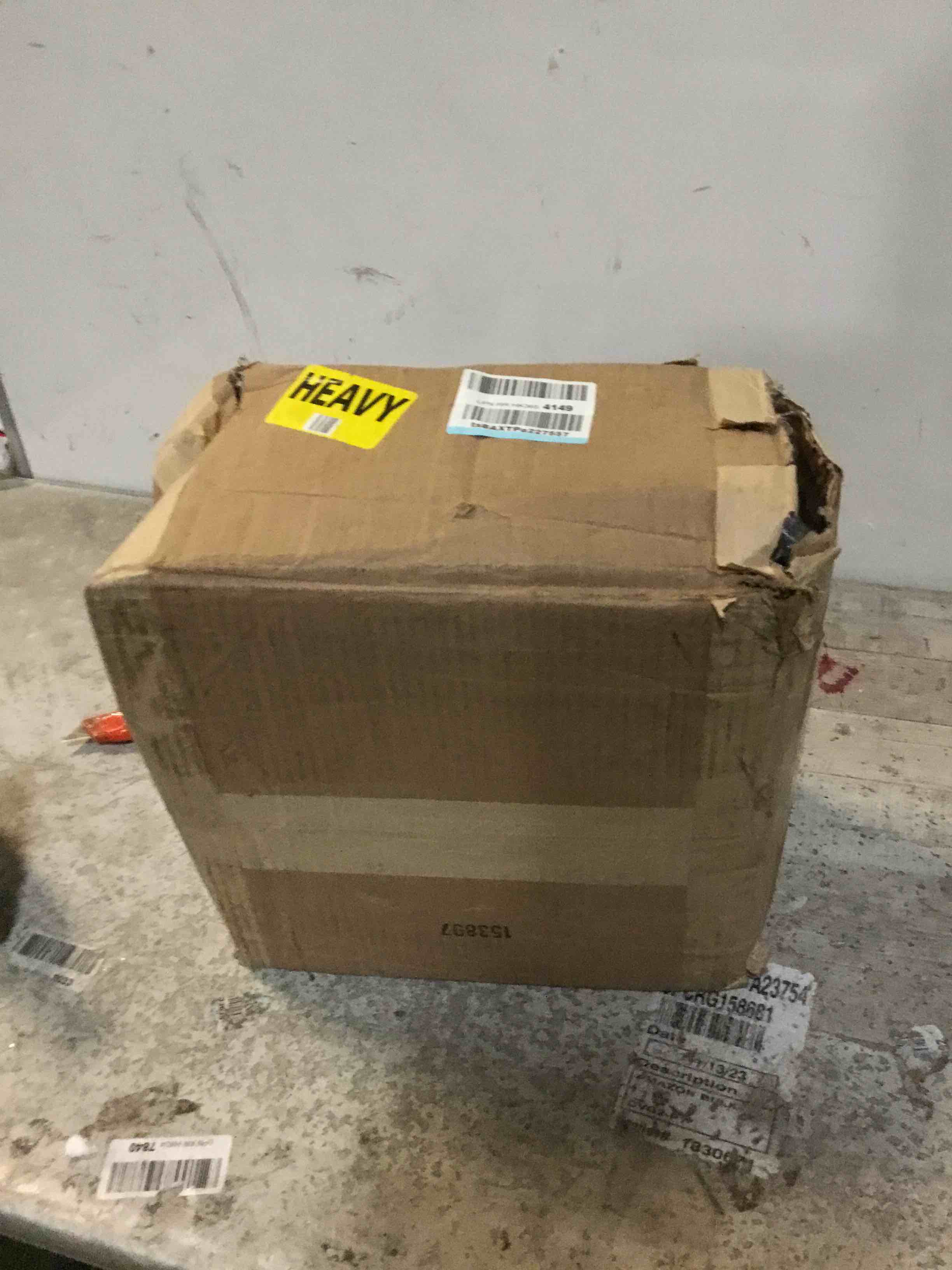 https://s3.amazonaws.com/lotting-images-prod/bidfta/ORG5619191_1702474371246.jpeg