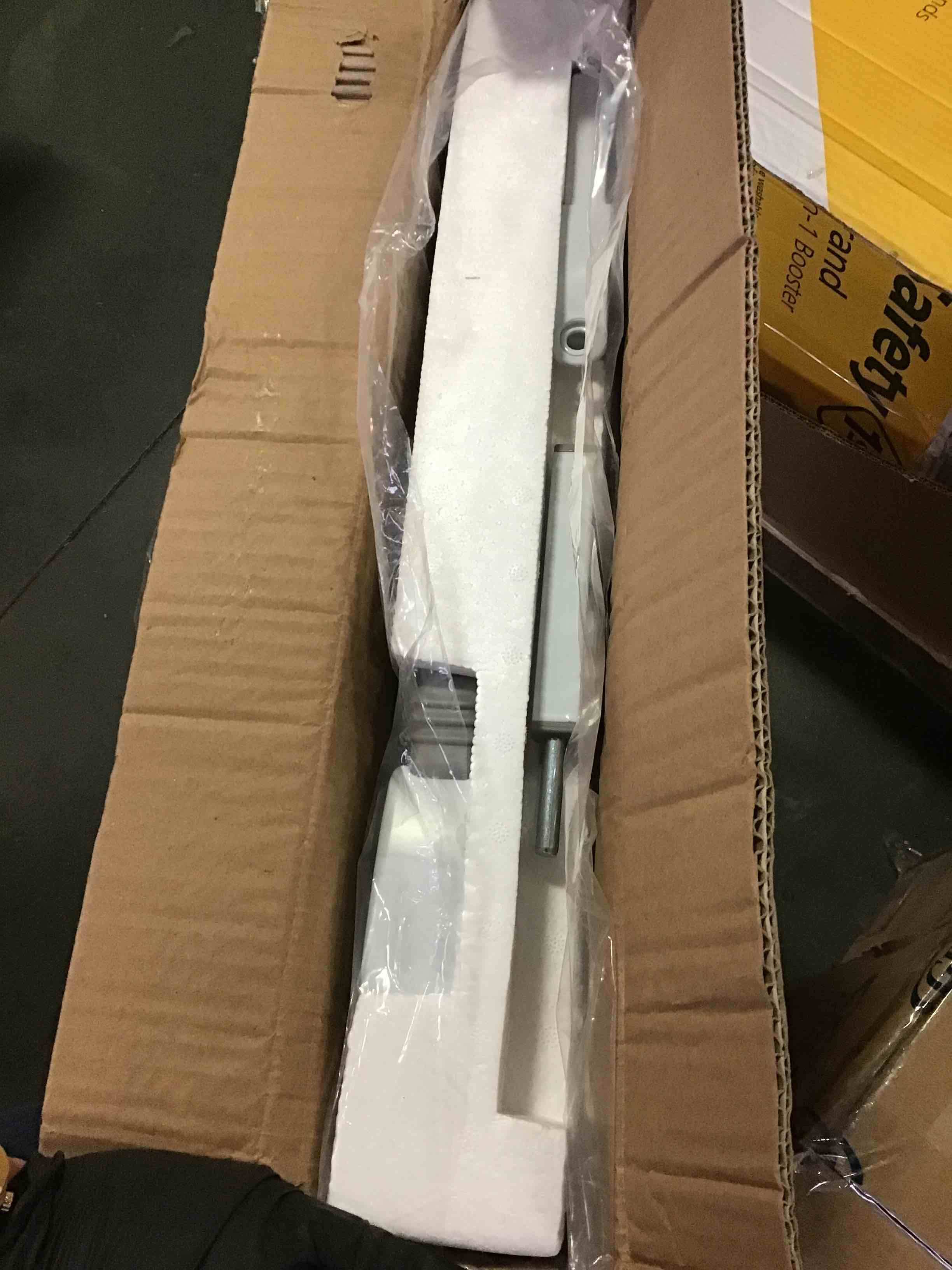 https://s3.amazonaws.com/lotting-images-prod/bidfta/ORG5628077_1697719866372.jpeg