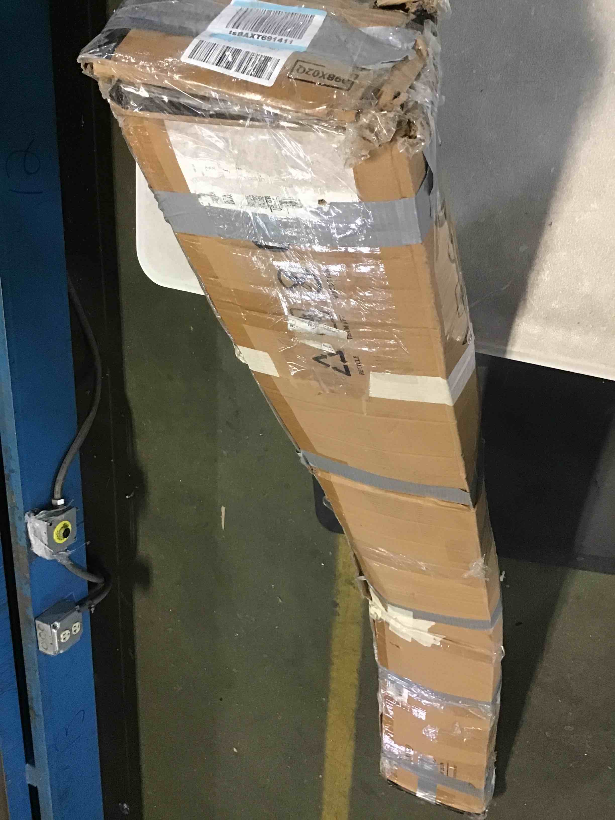 https://s3.amazonaws.com/lotting-images-prod/bidfta/ORG5628752_1697470276337.jpeg