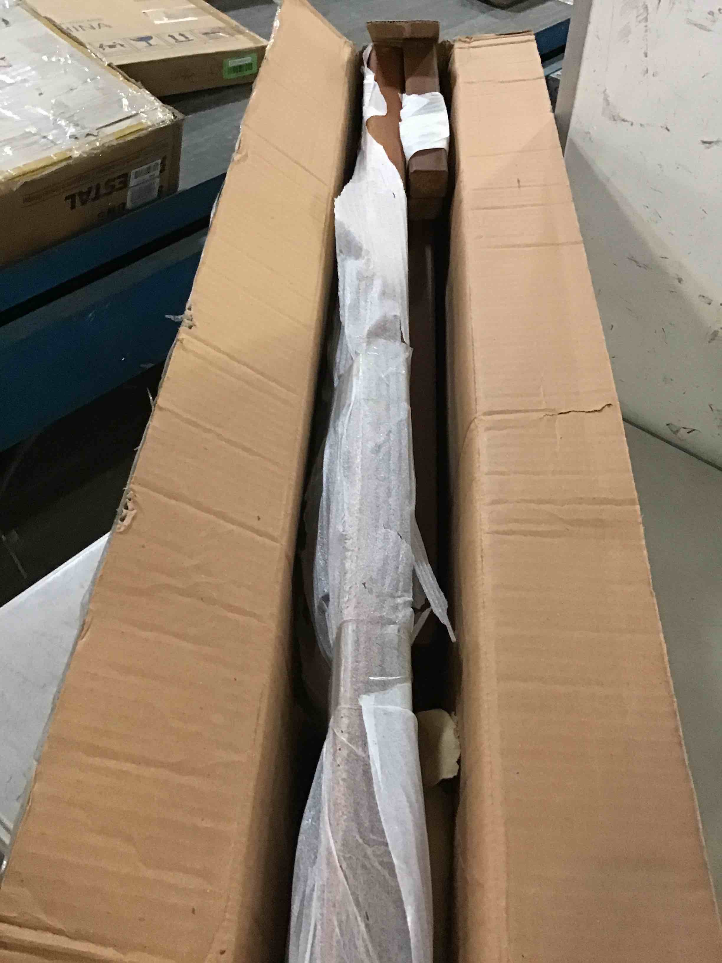 https://s3.amazonaws.com/lotting-images-prod/bidfta/ORG5629887_1698250377028.jpeg
