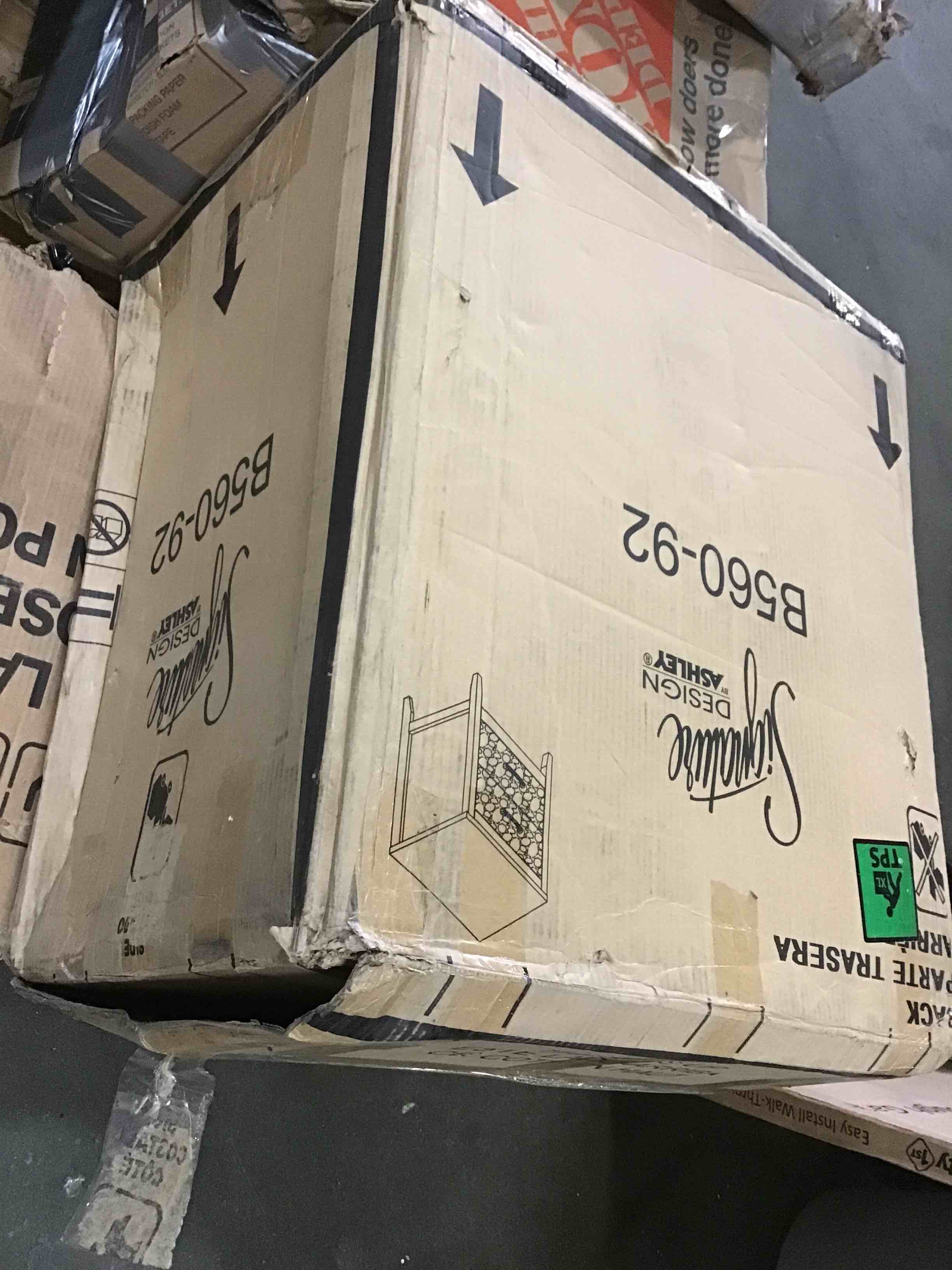 https://s3.amazonaws.com/lotting-images-prod/bidfta/ORG5630940_1697565572585.jpeg