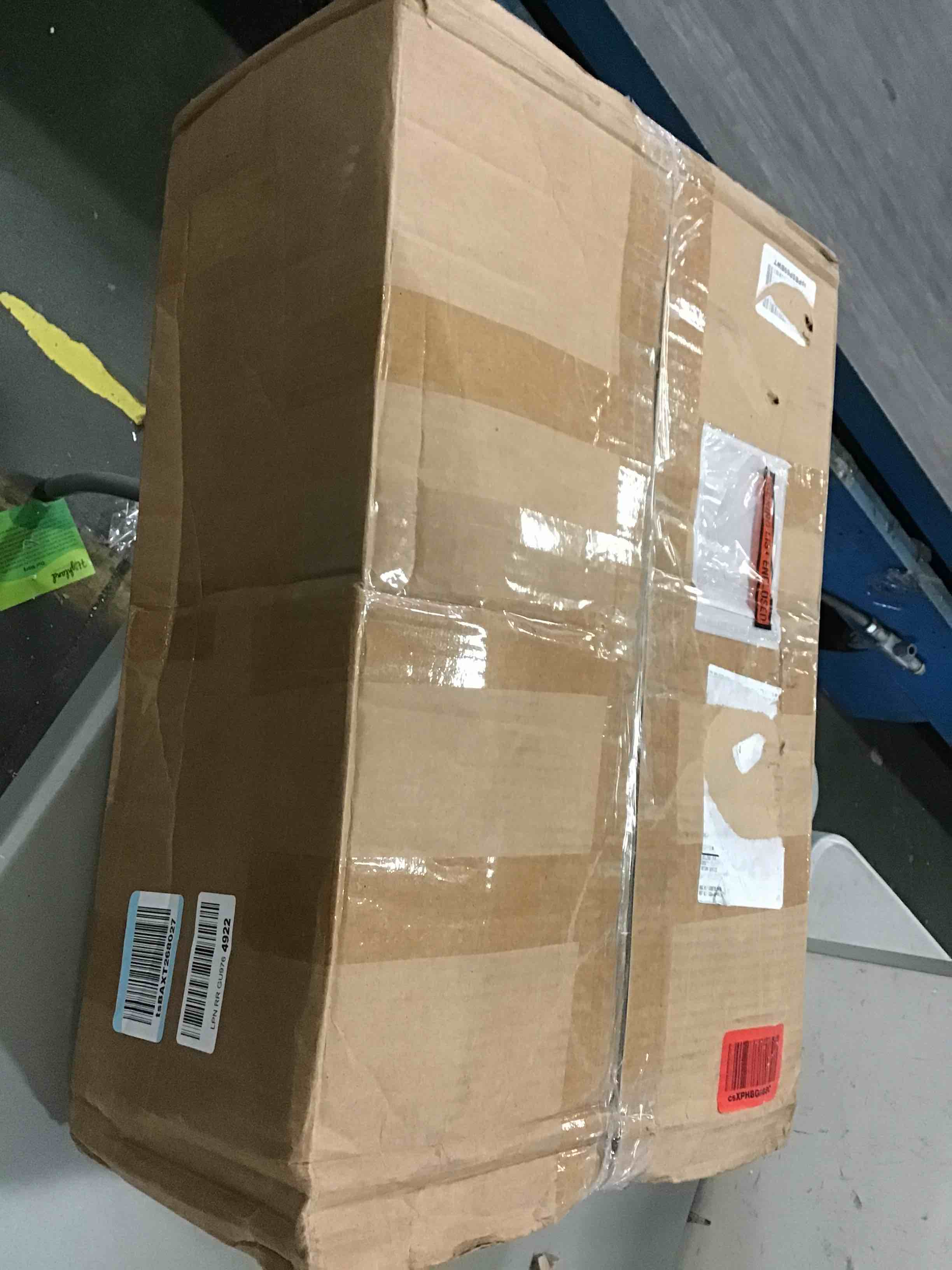 https://s3.amazonaws.com/lotting-images-prod/bidfta/ORG5631142_1697651241025.jpeg
