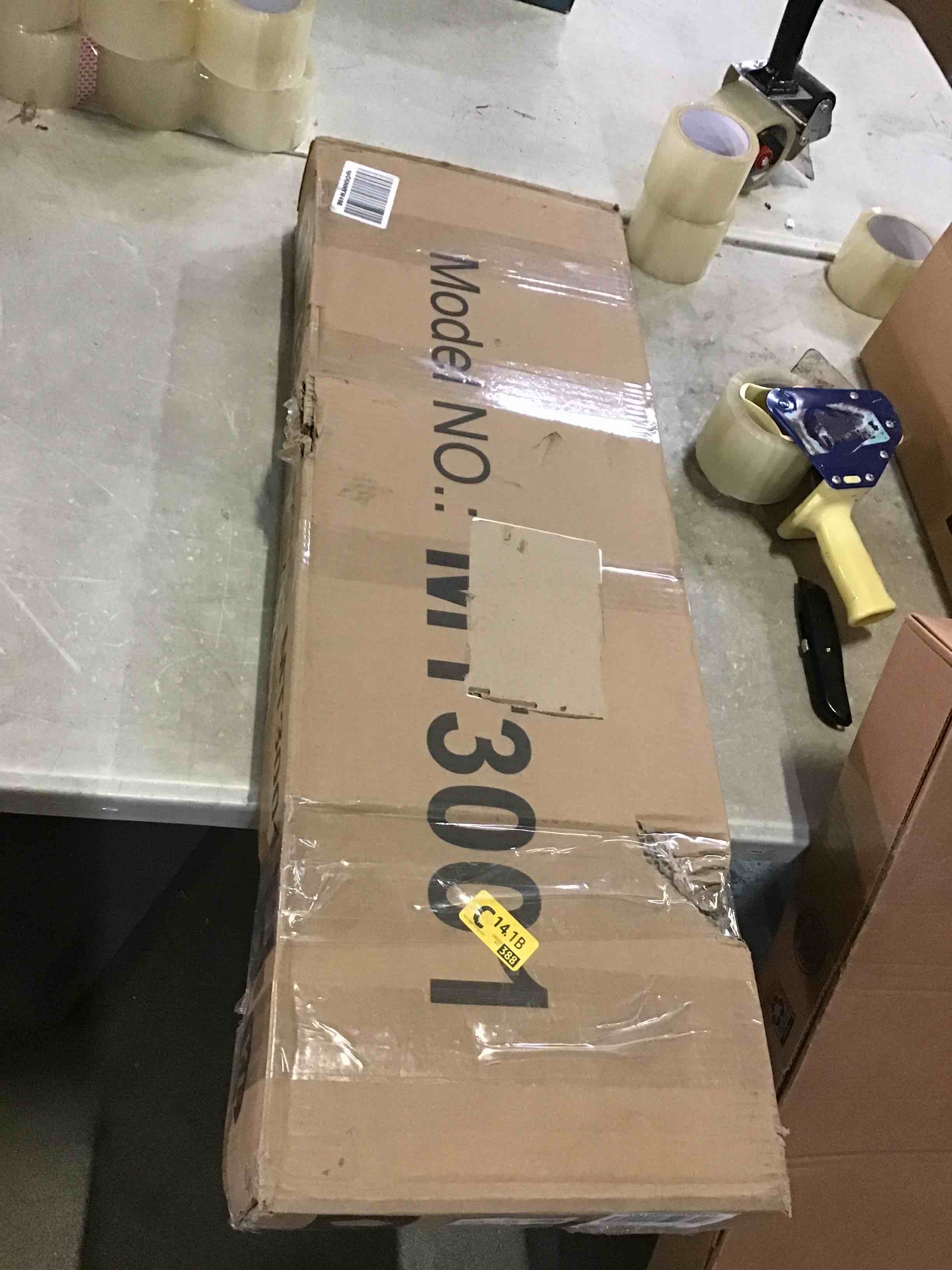 https://s3.amazonaws.com/lotting-images-prod/bidfta/ORG5632085_1697731899559.jpeg