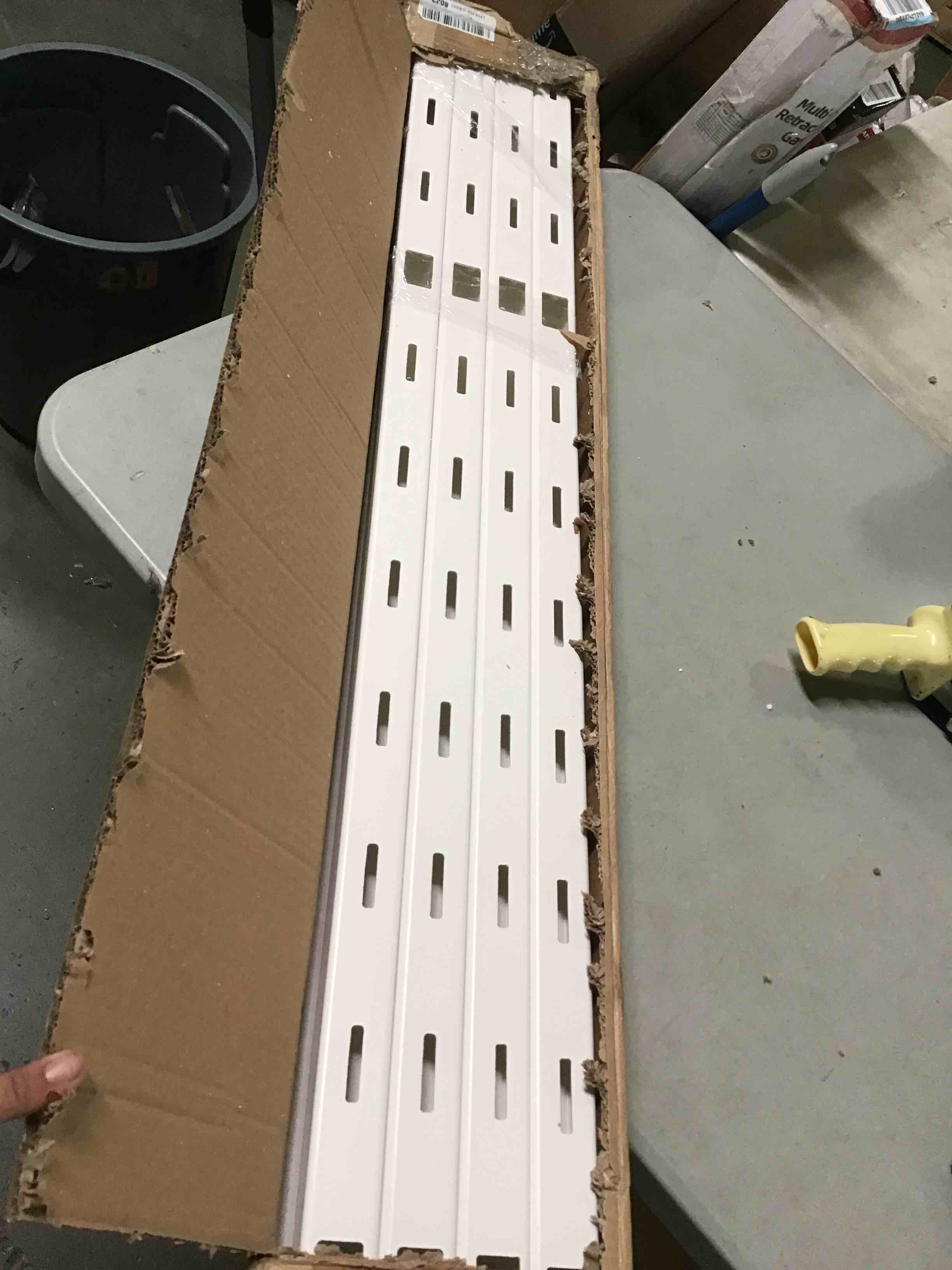 https://s3.amazonaws.com/lotting-images-prod/bidfta/ORG5632418_1698160158564.jpeg
