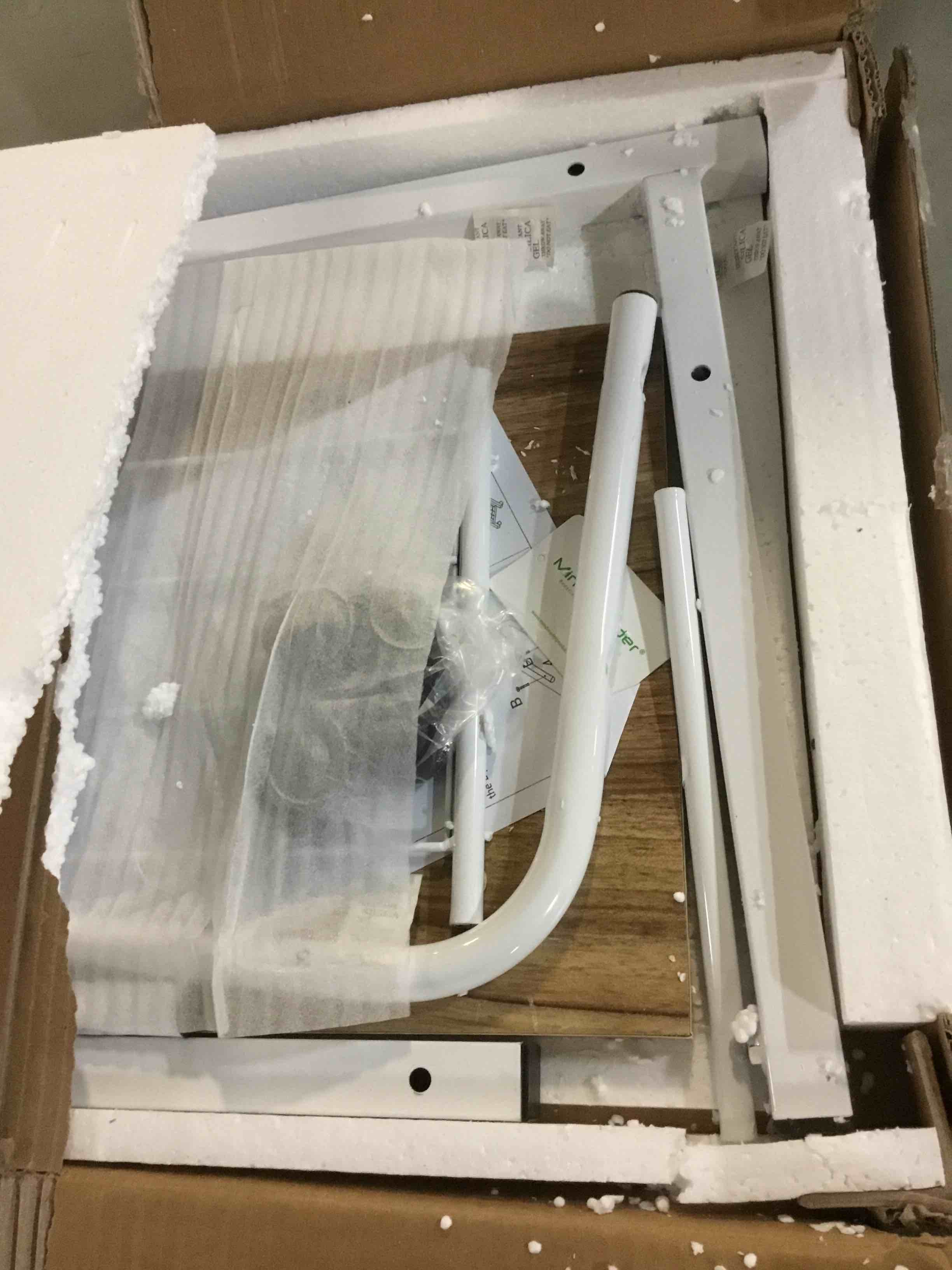 https://s3.amazonaws.com/lotting-images-prod/bidfta/ORG5632999_1697115189891.jpeg