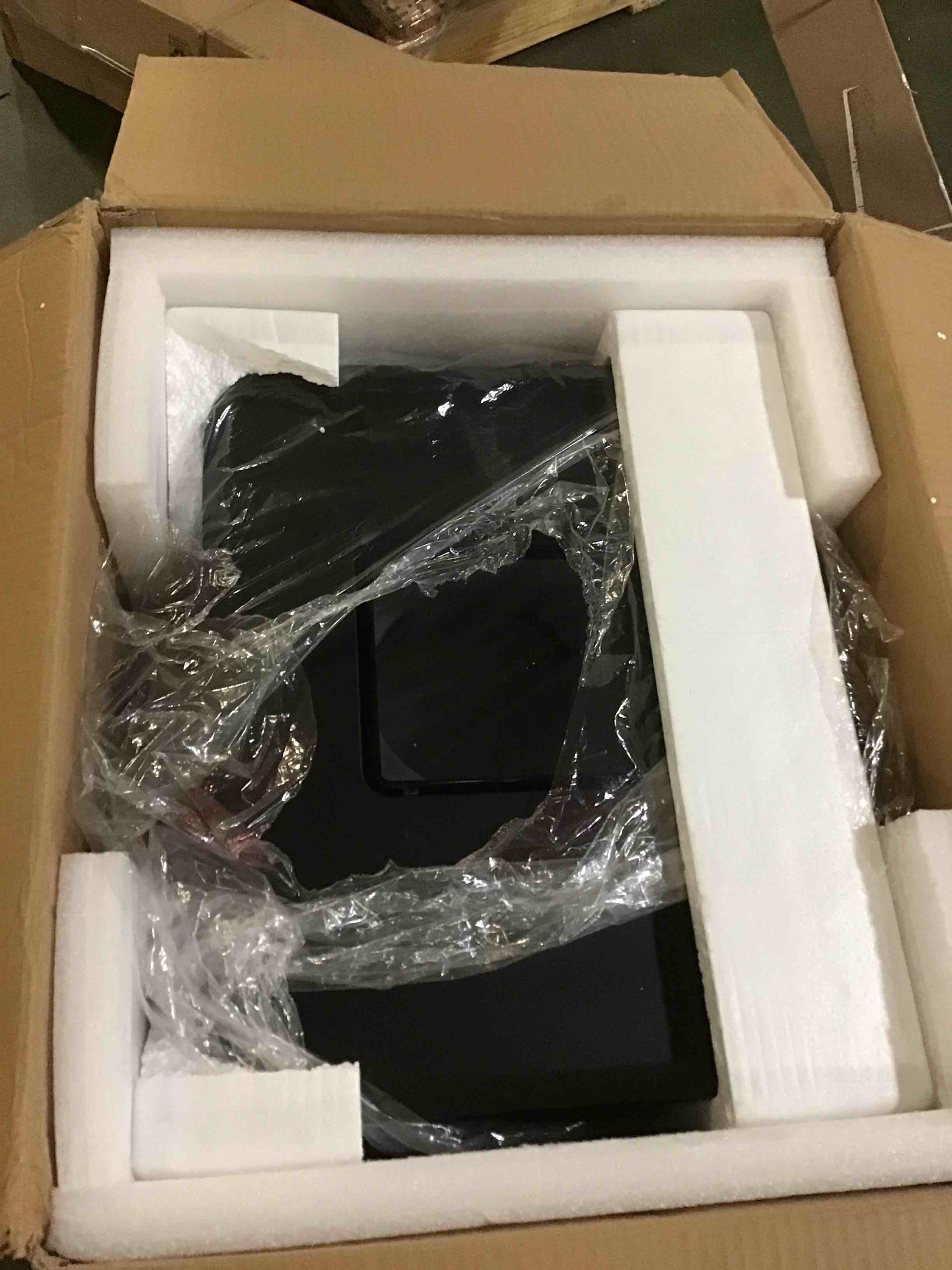 https://s3.amazonaws.com/lotting-images-prod/bidfta/ORG5635977_1695925435783.jpeg