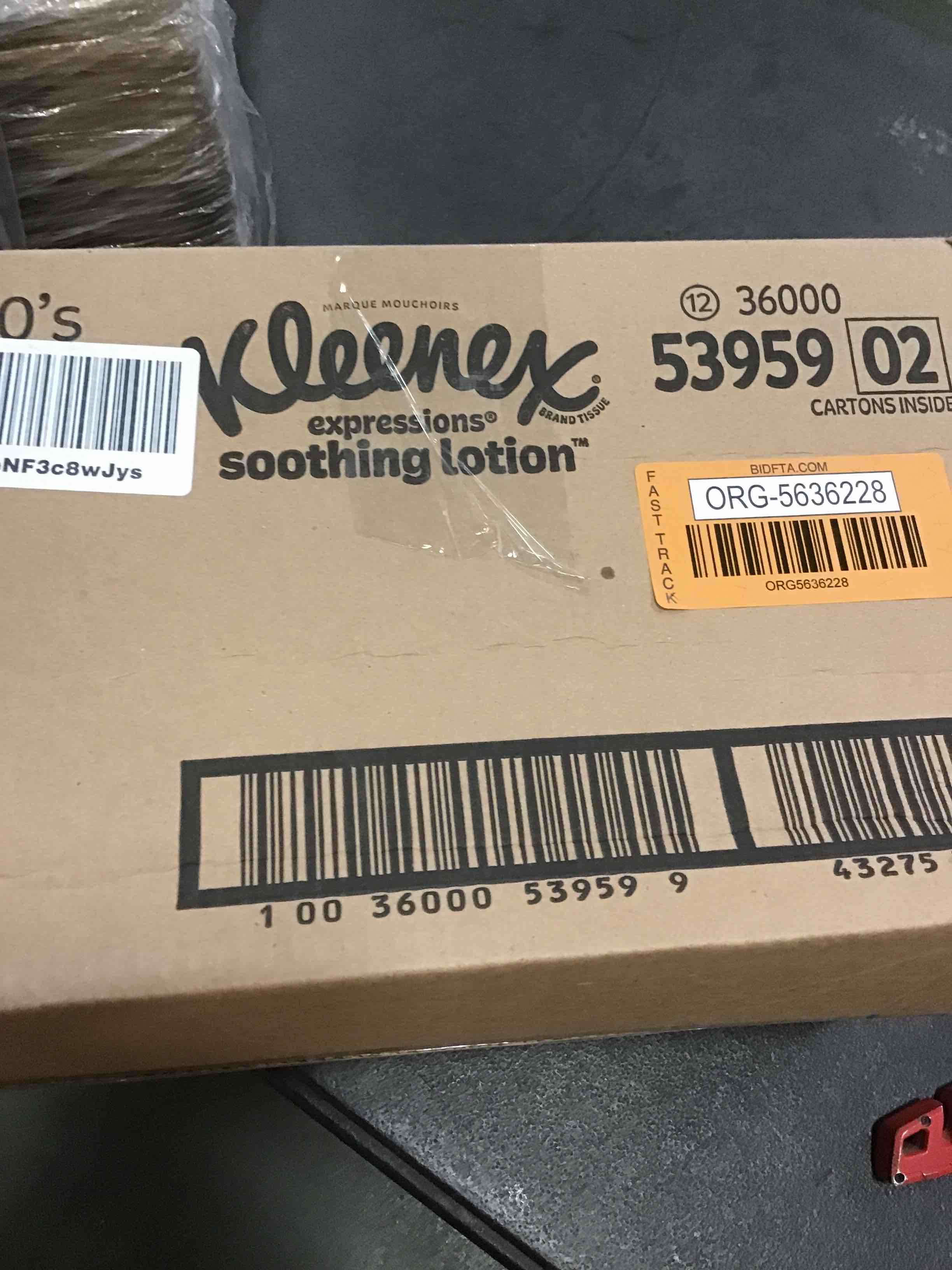 https://s3.amazonaws.com/lotting-images-prod/bidfta/ORG5636228_1696017121350.jpeg