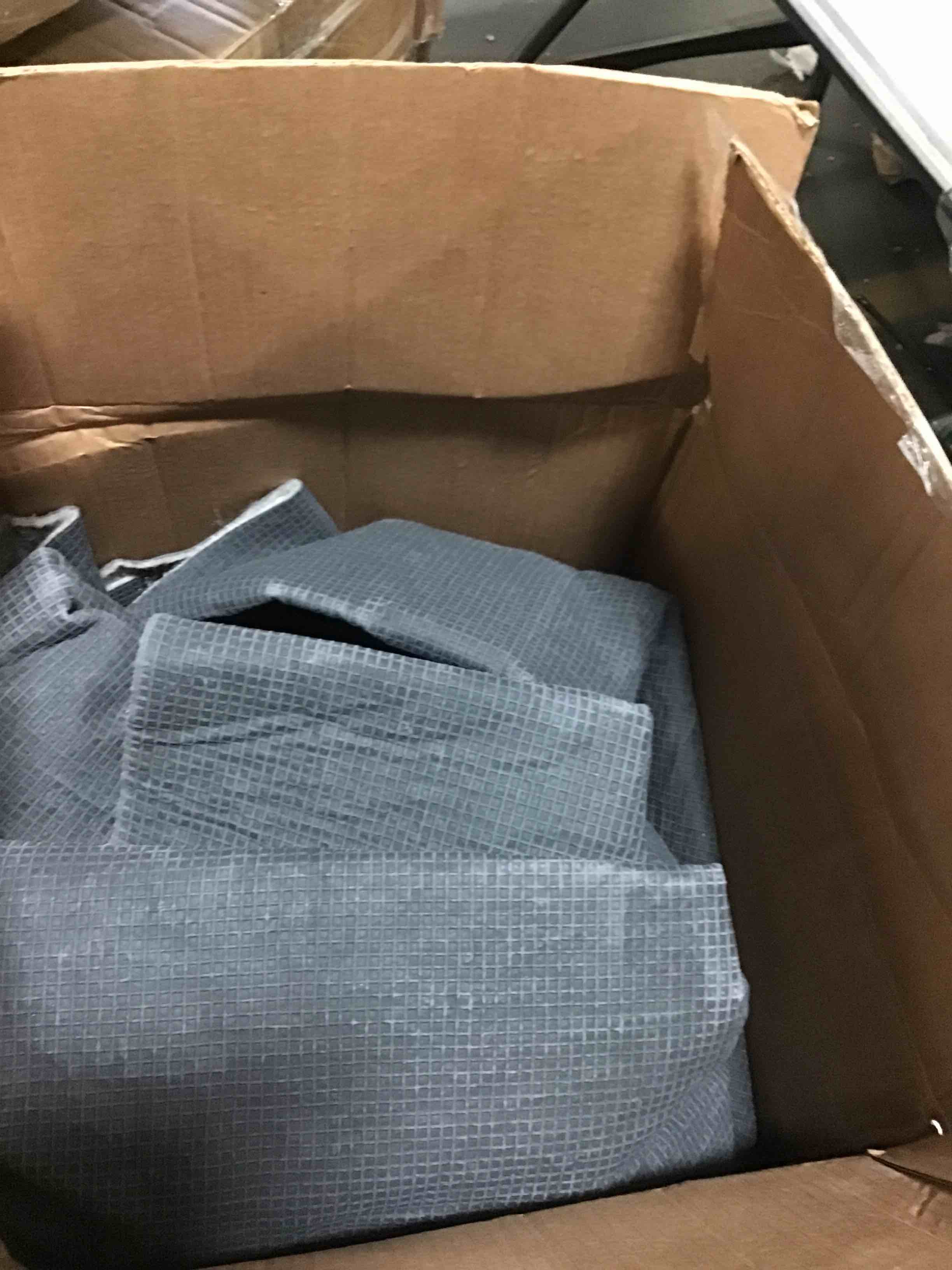 https://s3.amazonaws.com/lotting-images-prod/bidfta/ORG5637346_1696862035294.jpeg