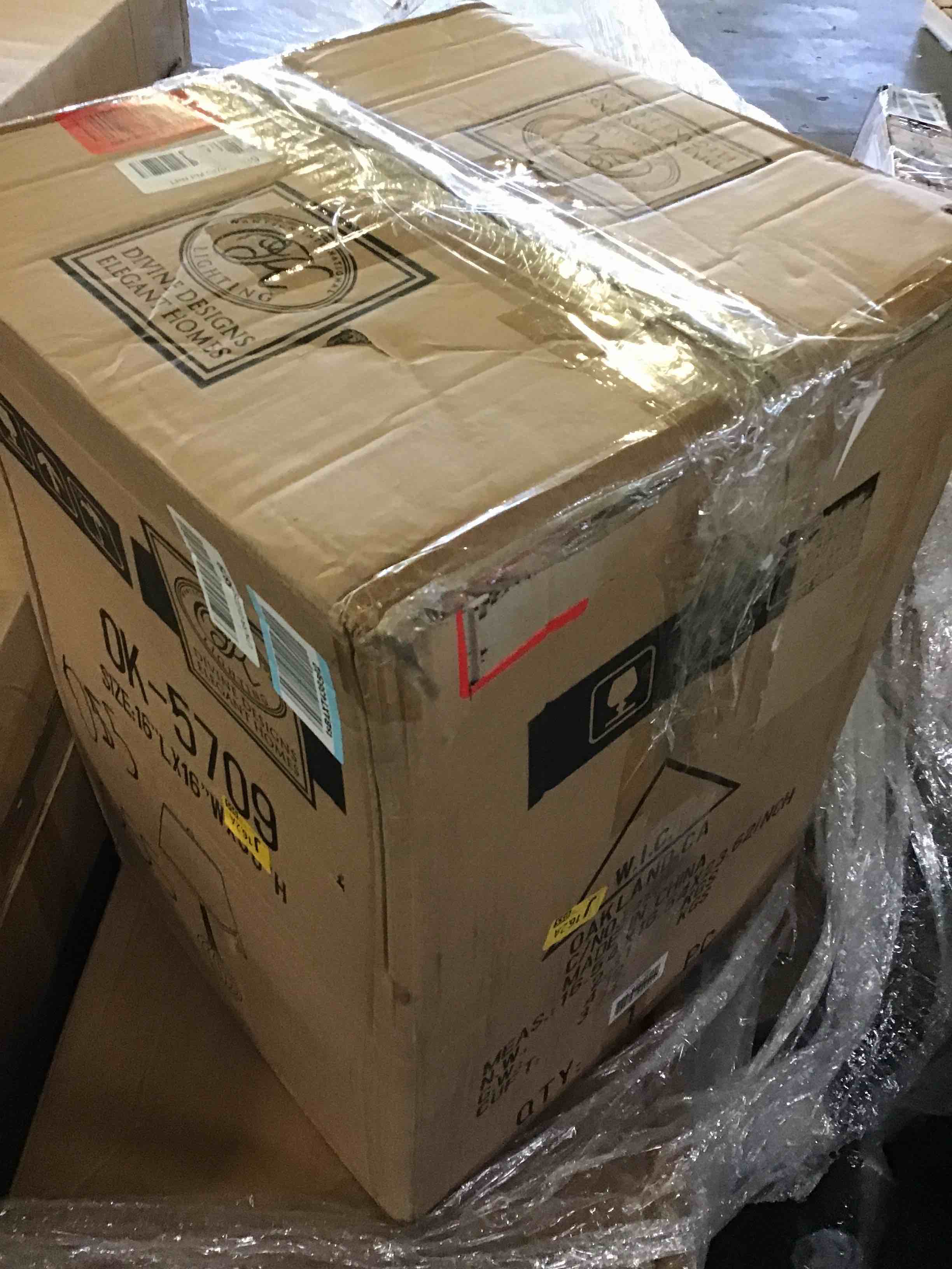 https://s3.amazonaws.com/lotting-images-prod/bidfta/ORG5637982_1696268680559.jpeg