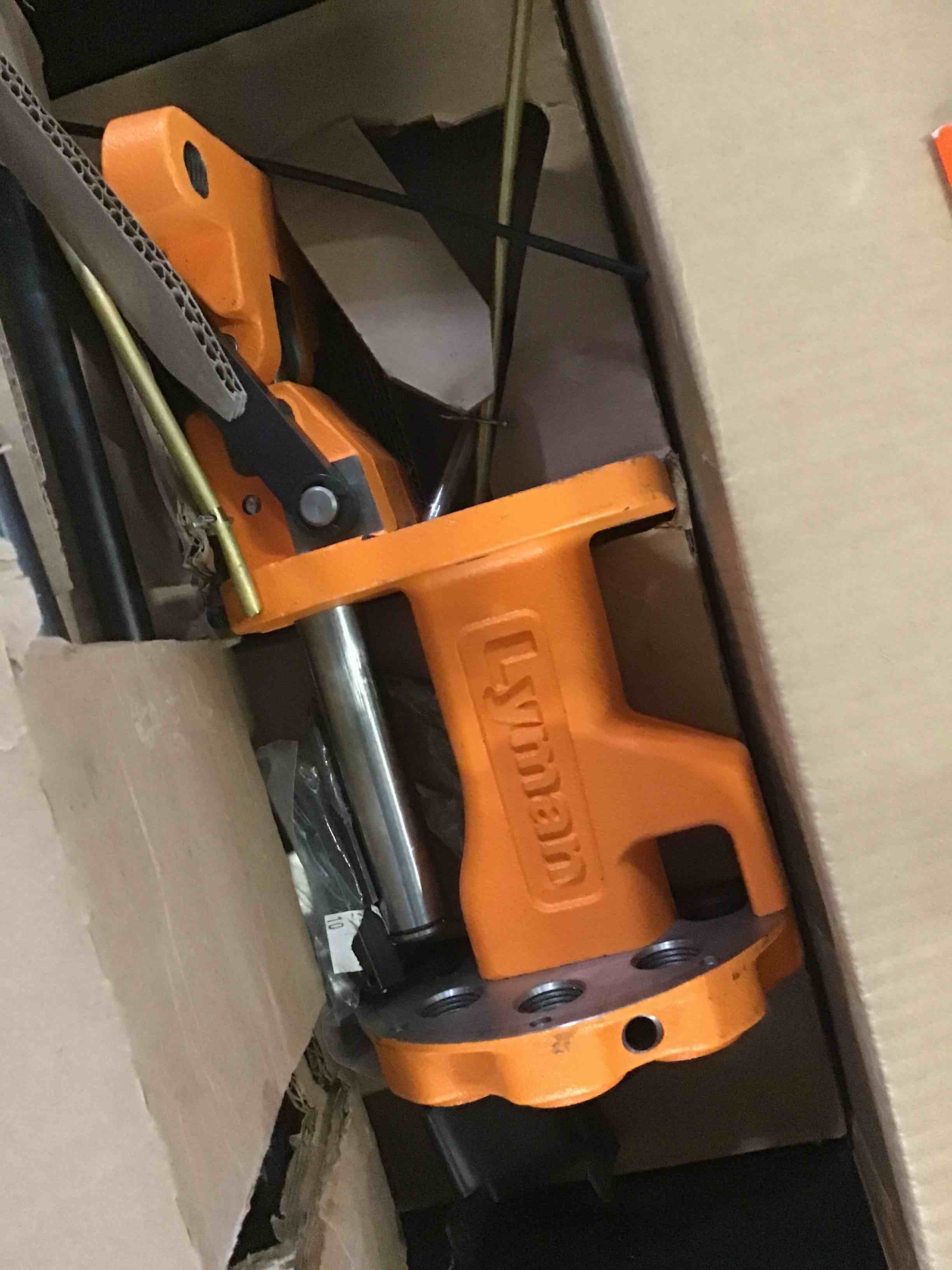 https://s3.amazonaws.com/lotting-images-prod/bidfta/ORG5638079_1696339441790.jpeg