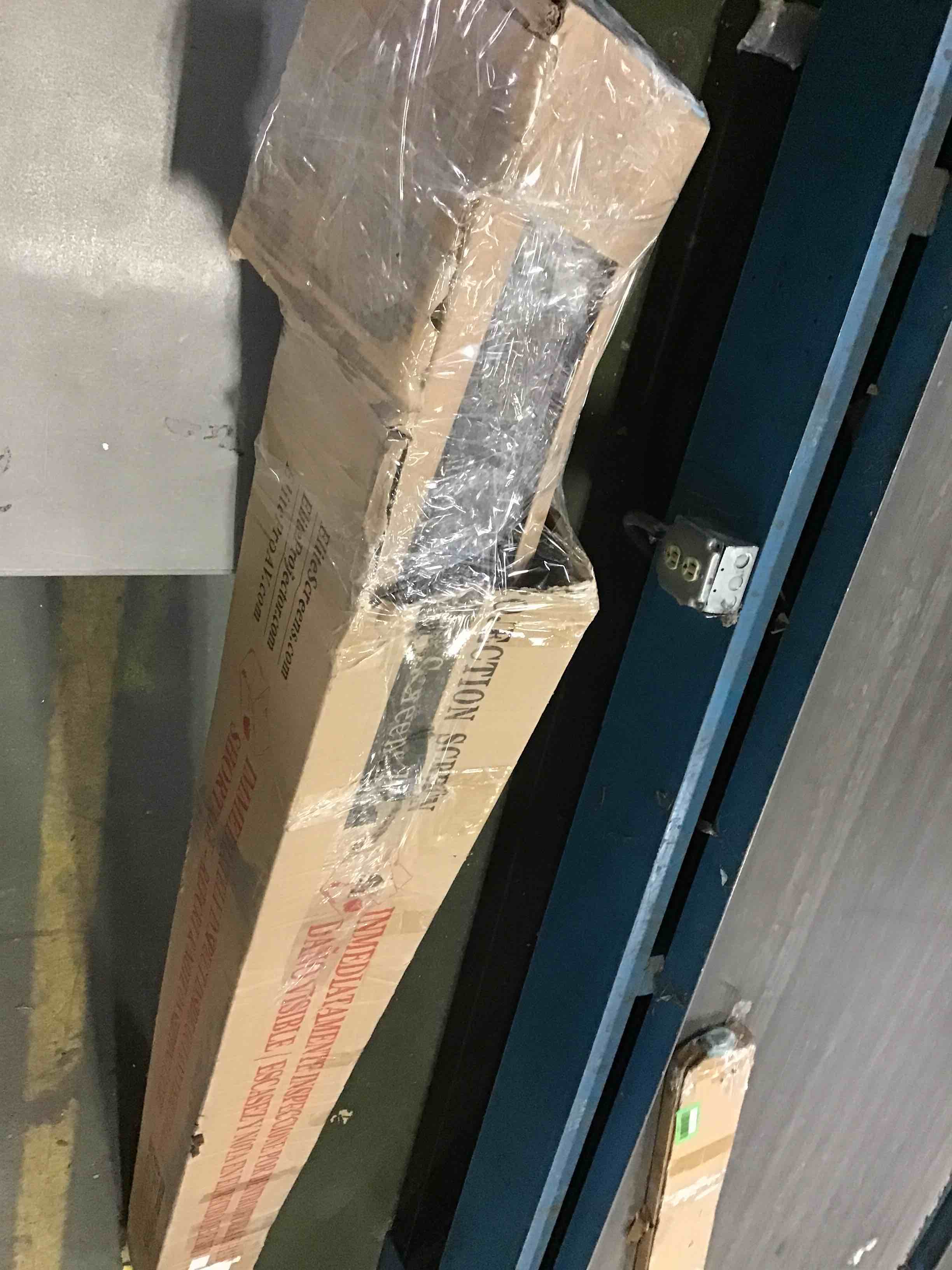 https://s3.amazonaws.com/lotting-images-prod/bidfta/ORG5646935_1696526764416.jpeg