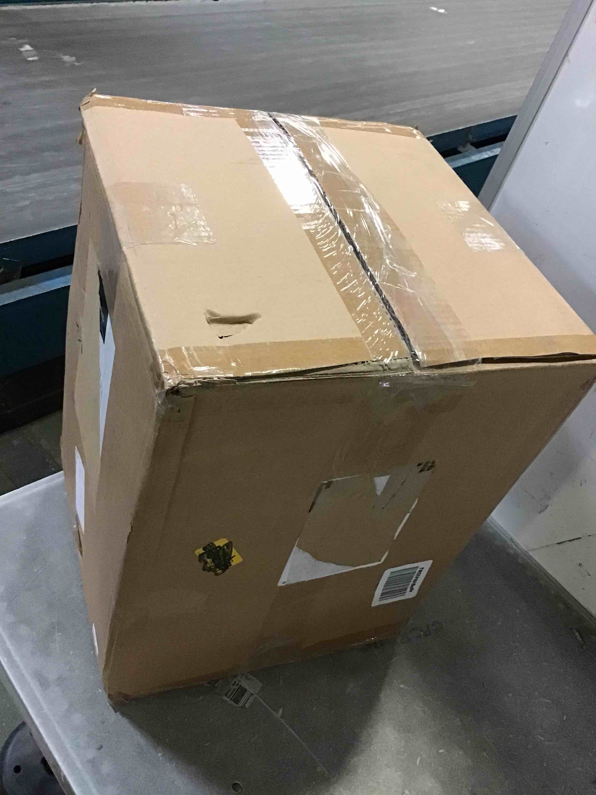 https://s3.amazonaws.com/lotting-images-prod/bidfta/ORG5647008_1696595922054.jpeg