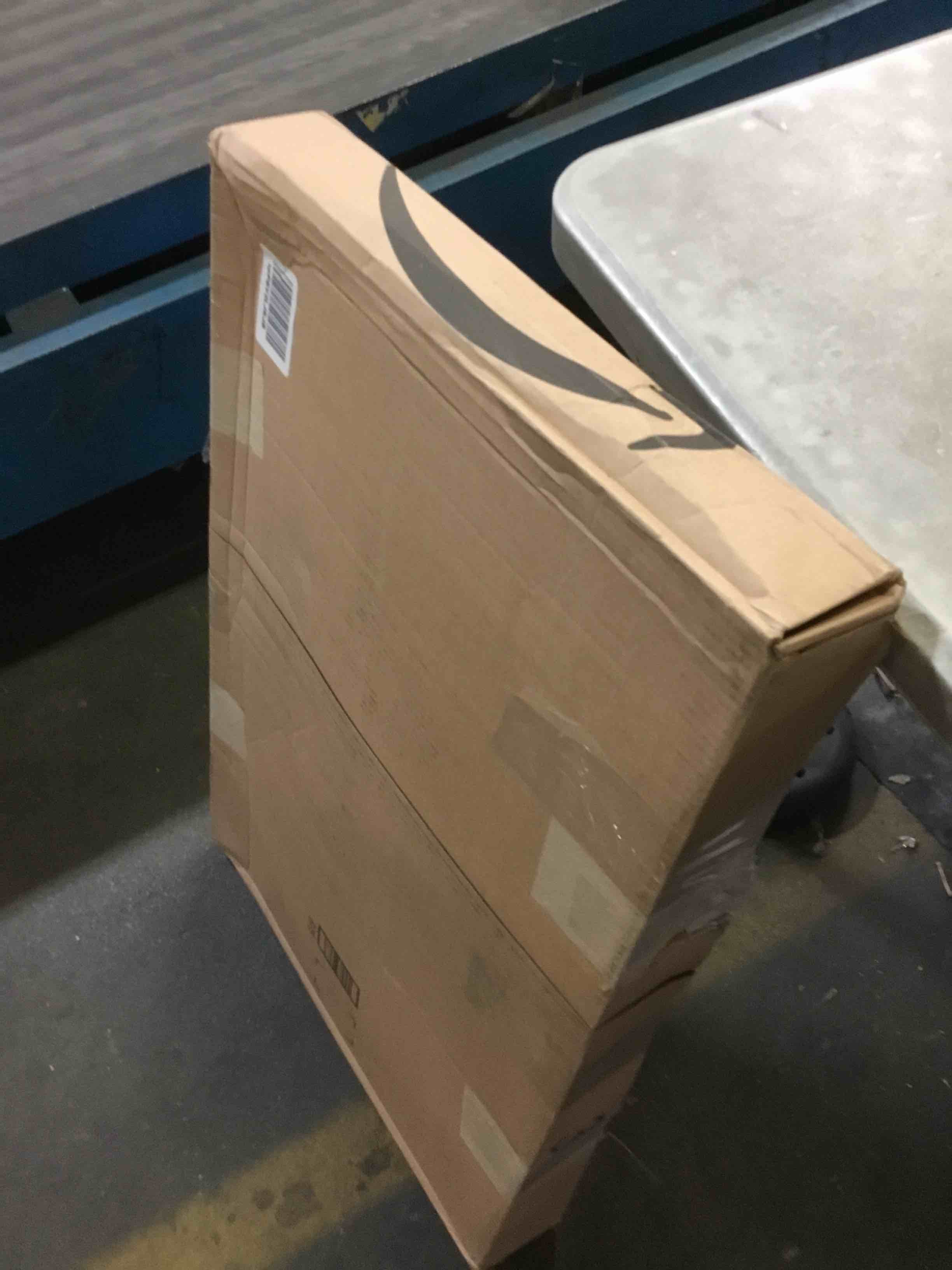 https://s3.amazonaws.com/lotting-images-prod/bidfta/ORG5647175_1696621559465.jpeg