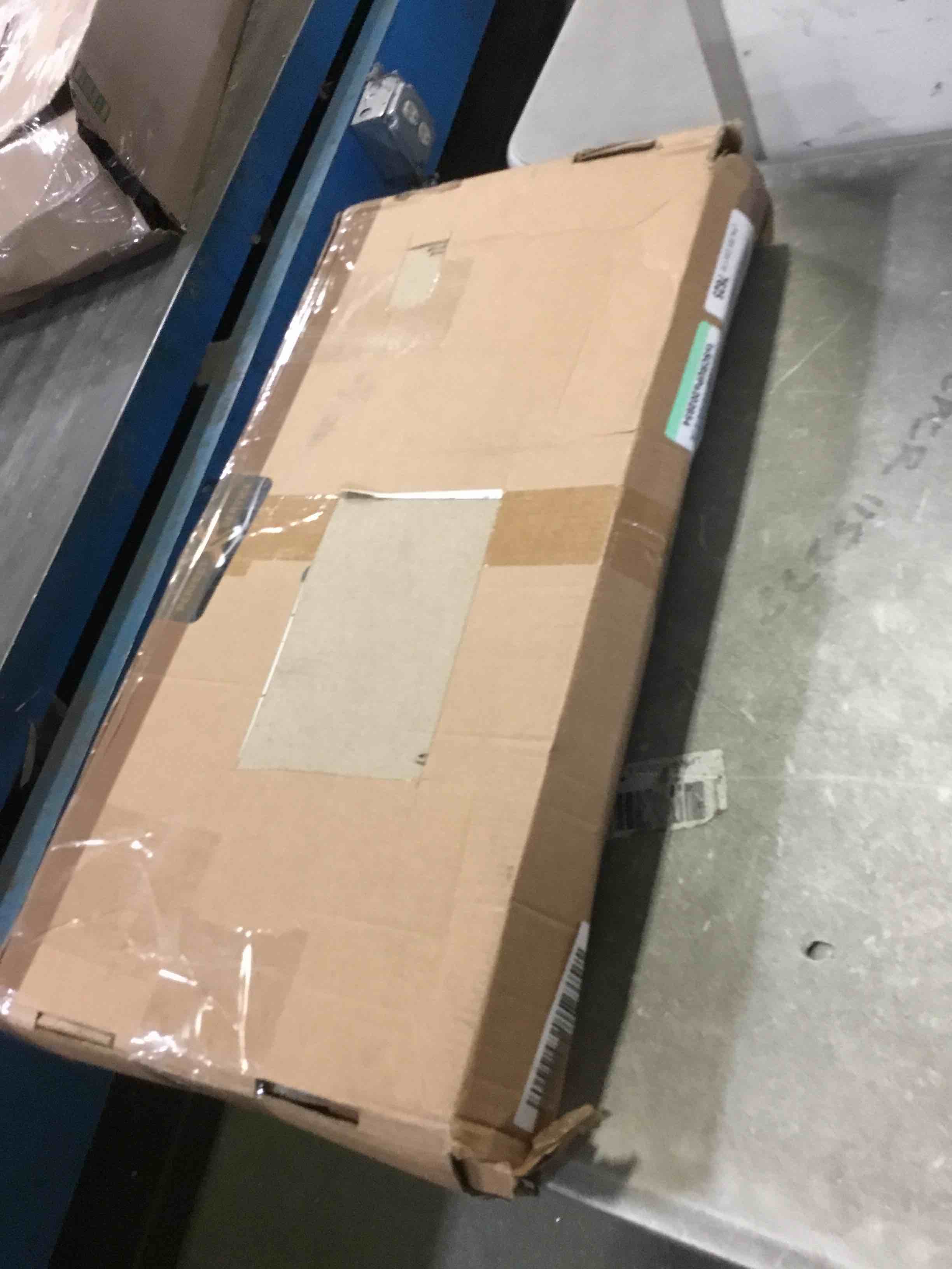 https://s3.amazonaws.com/lotting-images-prod/bidfta/ORG5647191_1696623093802.jpeg