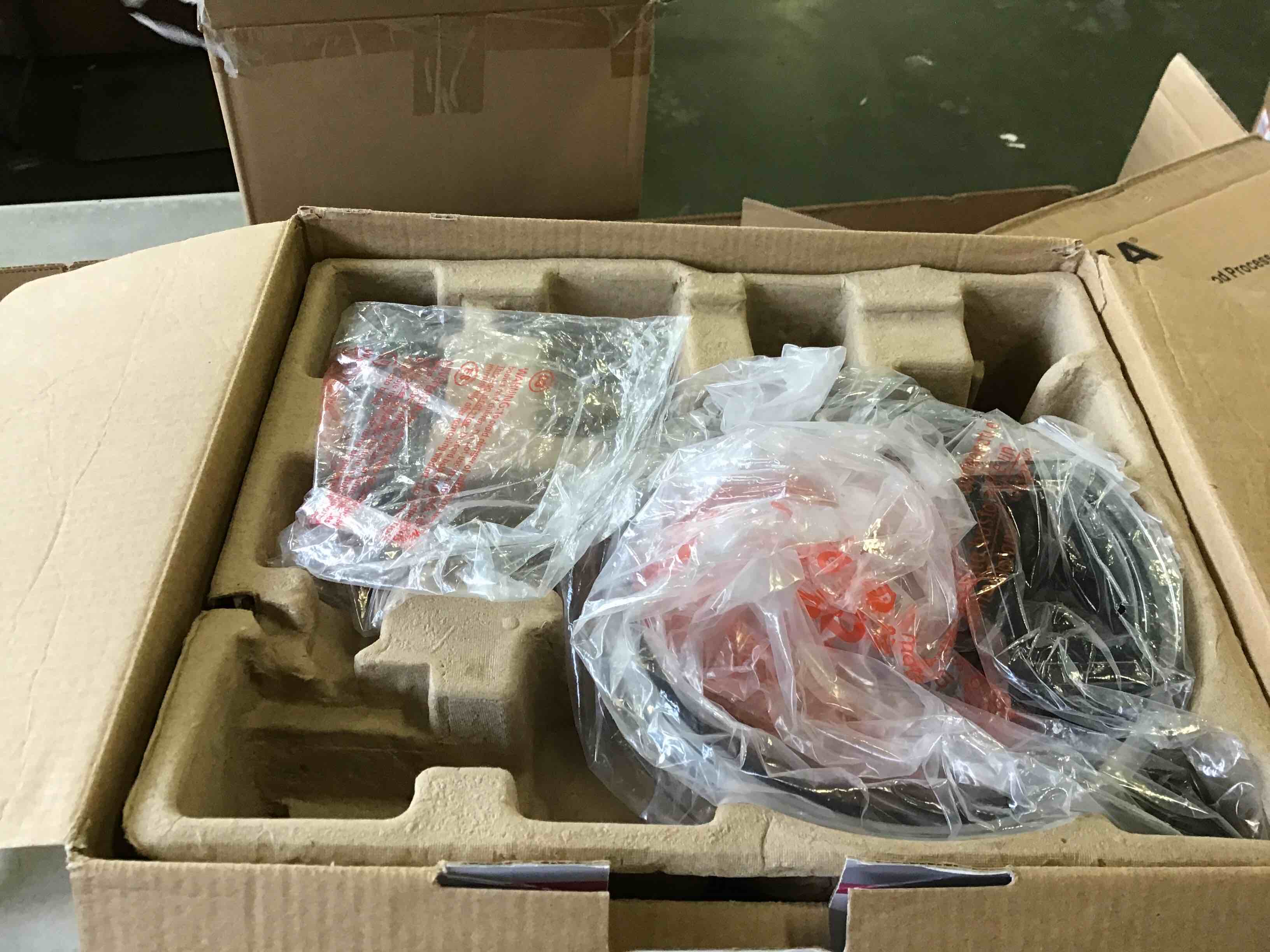 https://s3.amazonaws.com/lotting-images-prod/bidfta/ORG5652327_1696438564669.jpeg