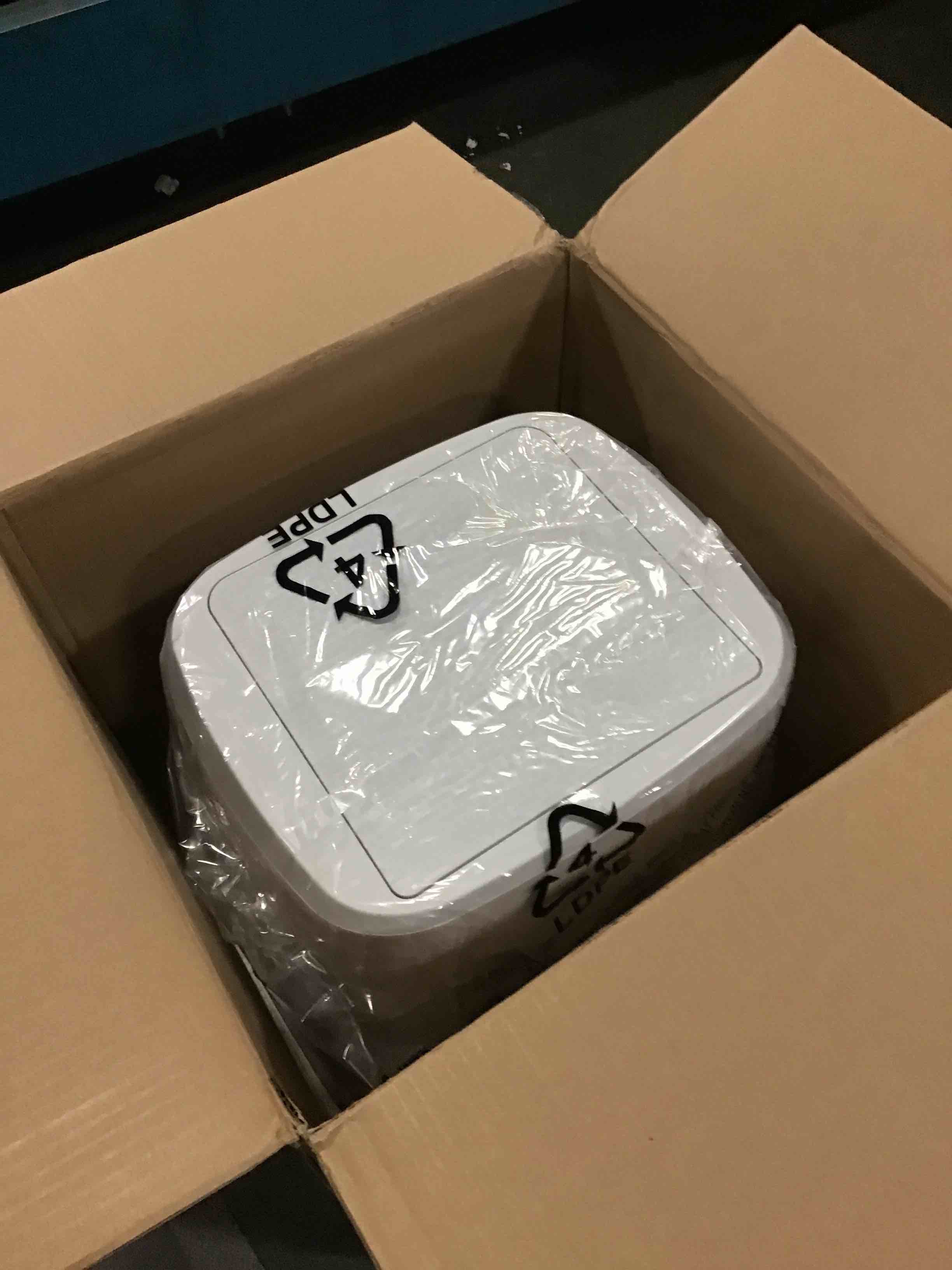 https://s3.amazonaws.com/lotting-images-prod/bidfta/ORG5654715_1697208933884.jpeg