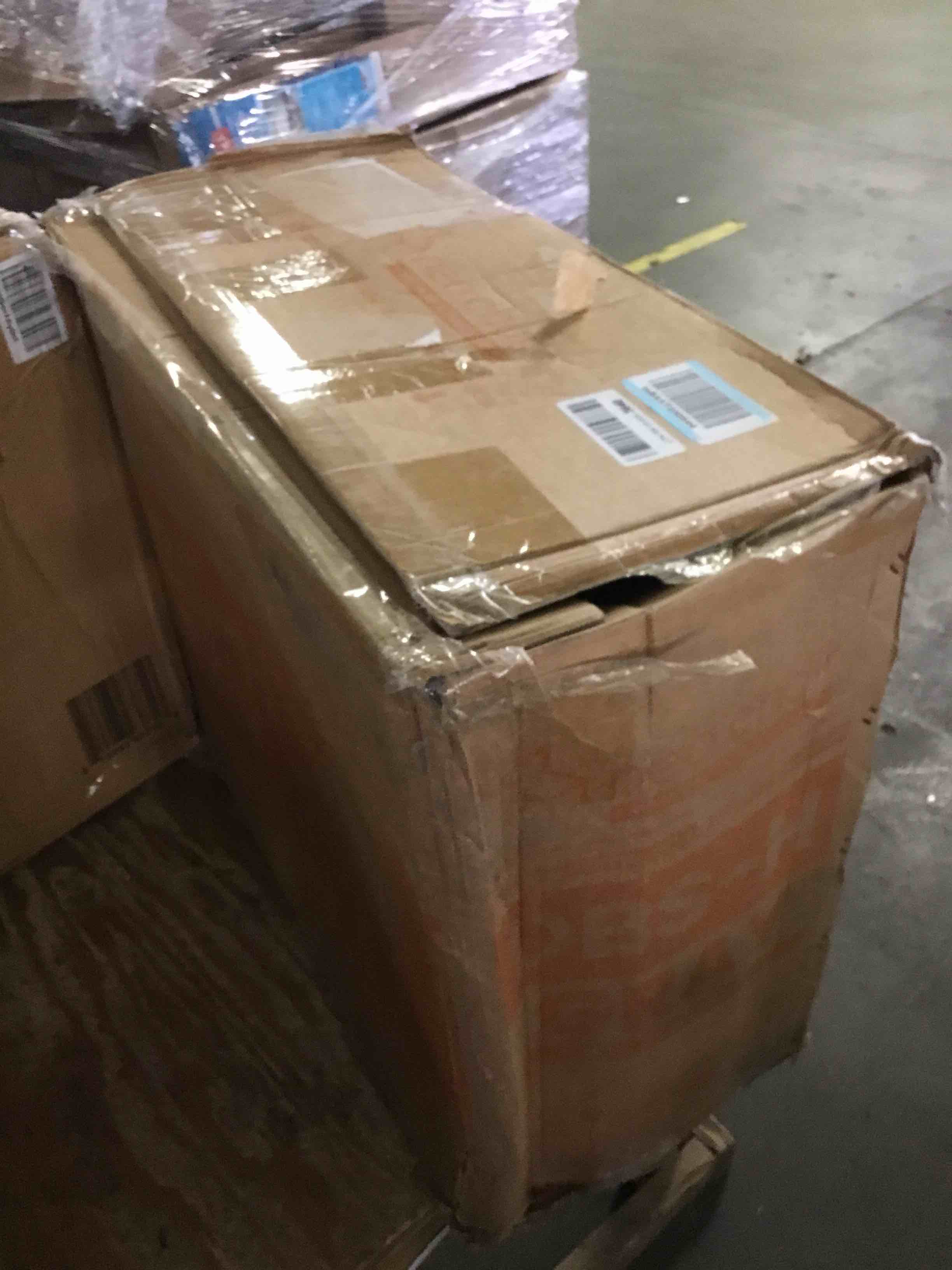 https://s3.amazonaws.com/lotting-images-prod/bidfta/ORG5655642_1696511149641.jpeg