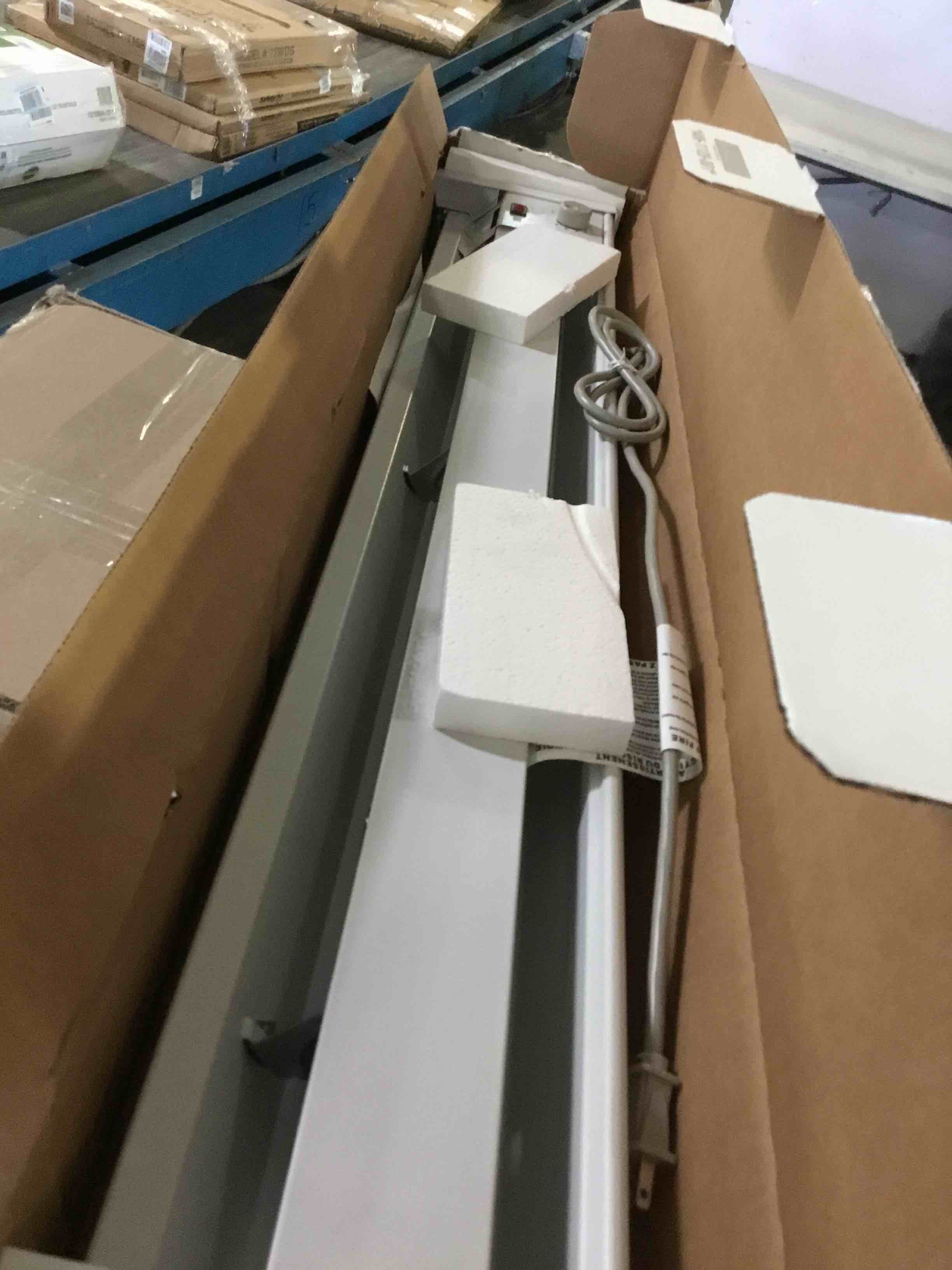 https://s3.amazonaws.com/lotting-images-prod/bidfta/ORG5656125_1696863433533.jpeg