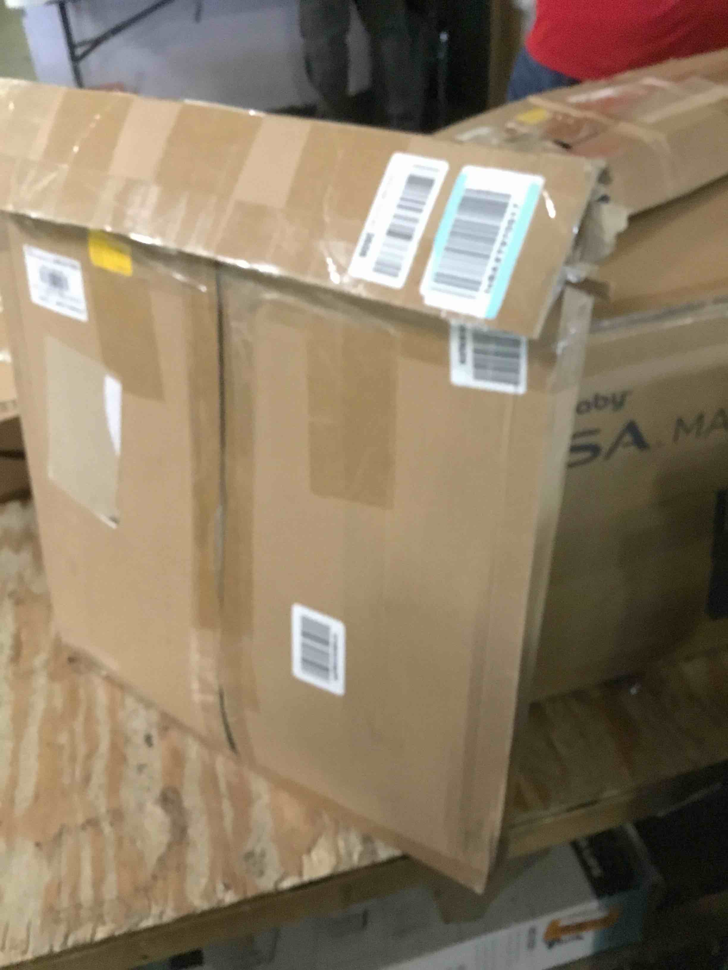 https://s3.amazonaws.com/lotting-images-prod/bidfta/ORG5656173_1696869455625.jpeg