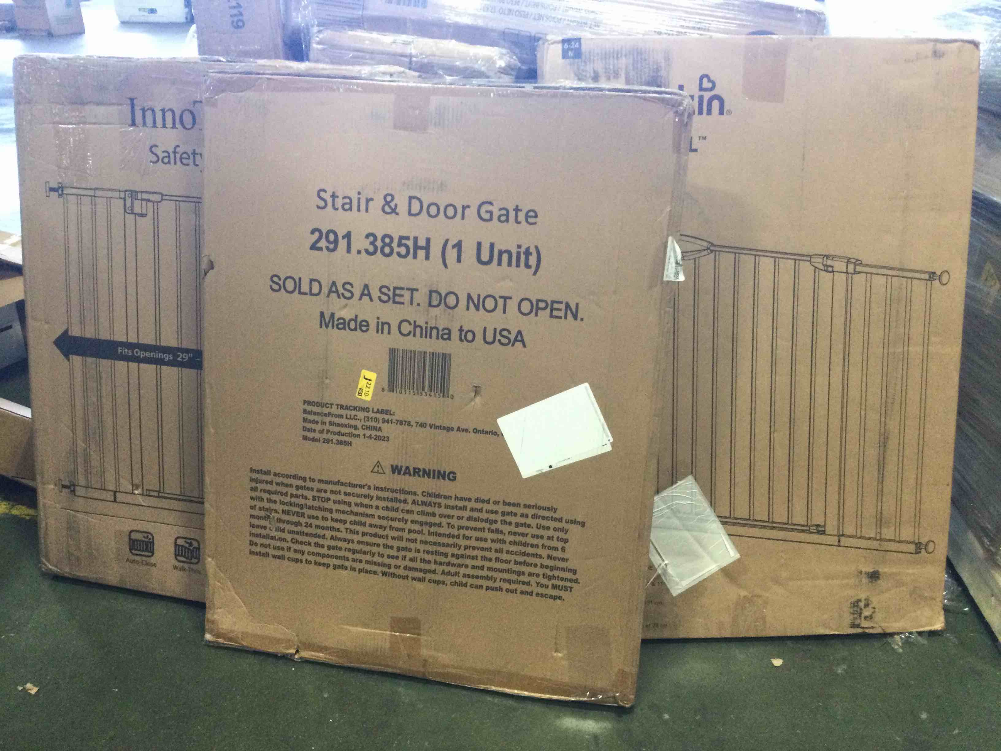 Assorted safety gates size and styles 