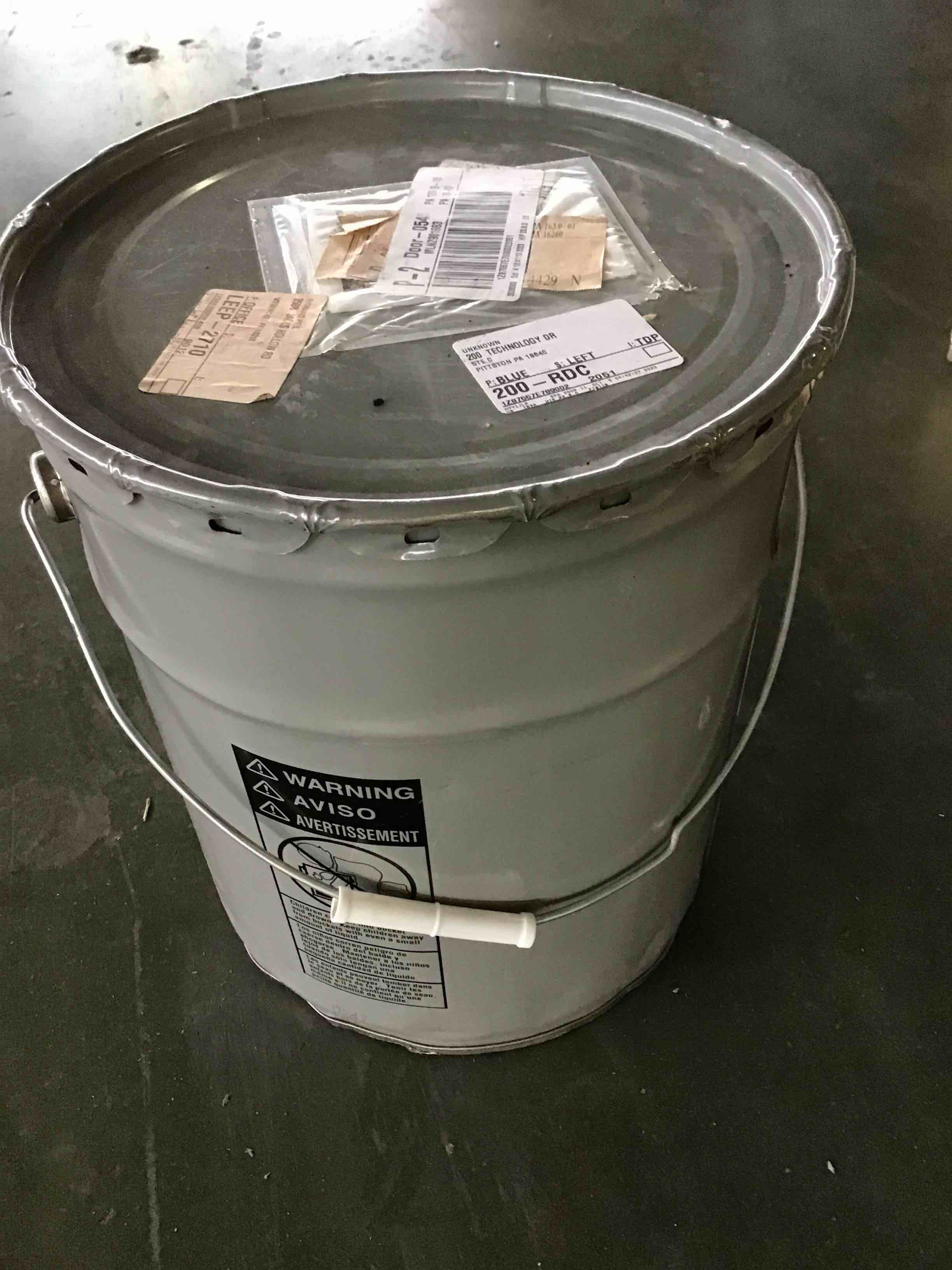 https://s3.amazonaws.com/lotting-images-prod/bidfta/ORG5657664_1697052748641.jpeg