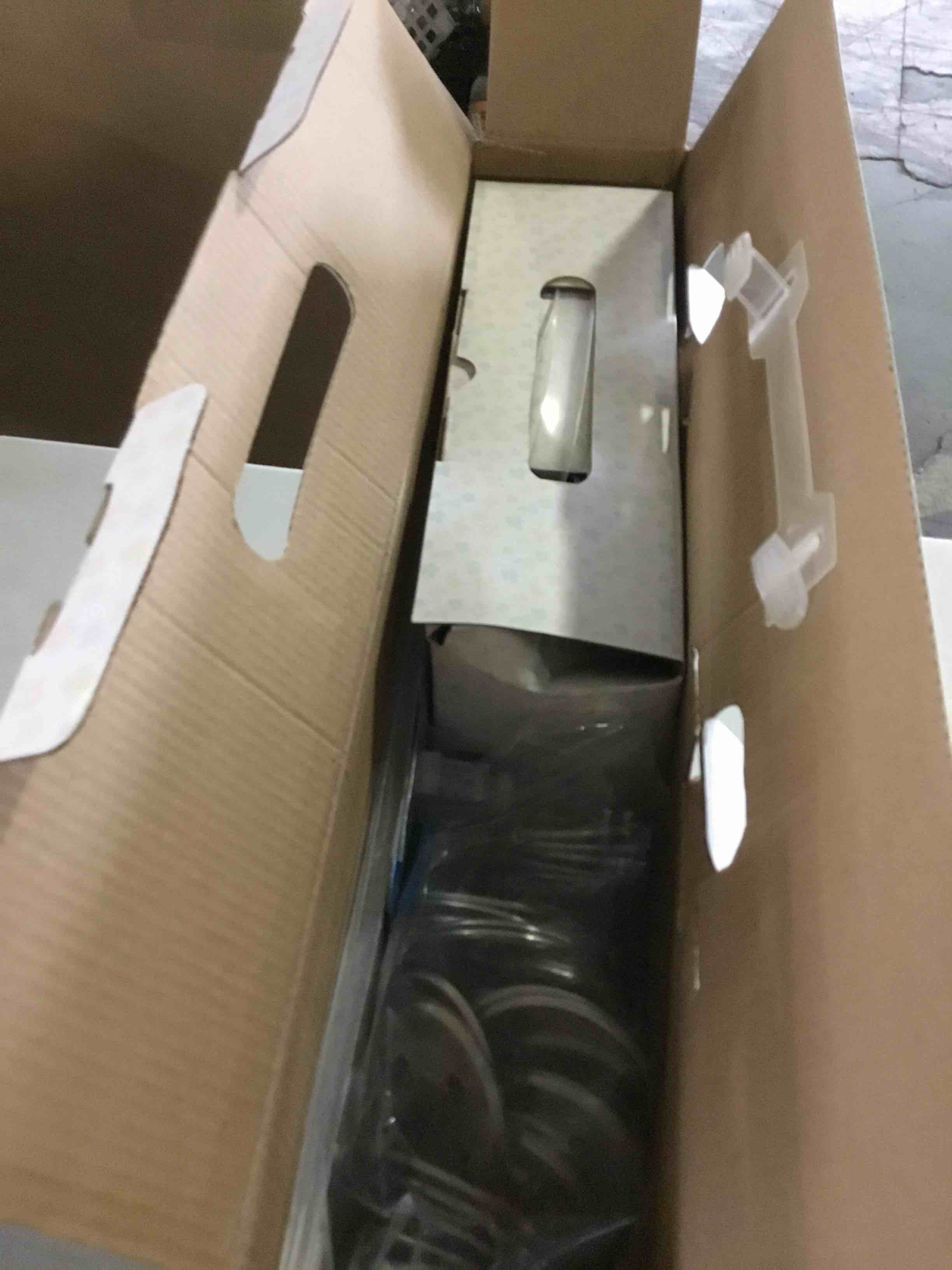 https://s3.amazonaws.com/lotting-images-prod/bidfta/ORG5659181_1698678787945.jpeg