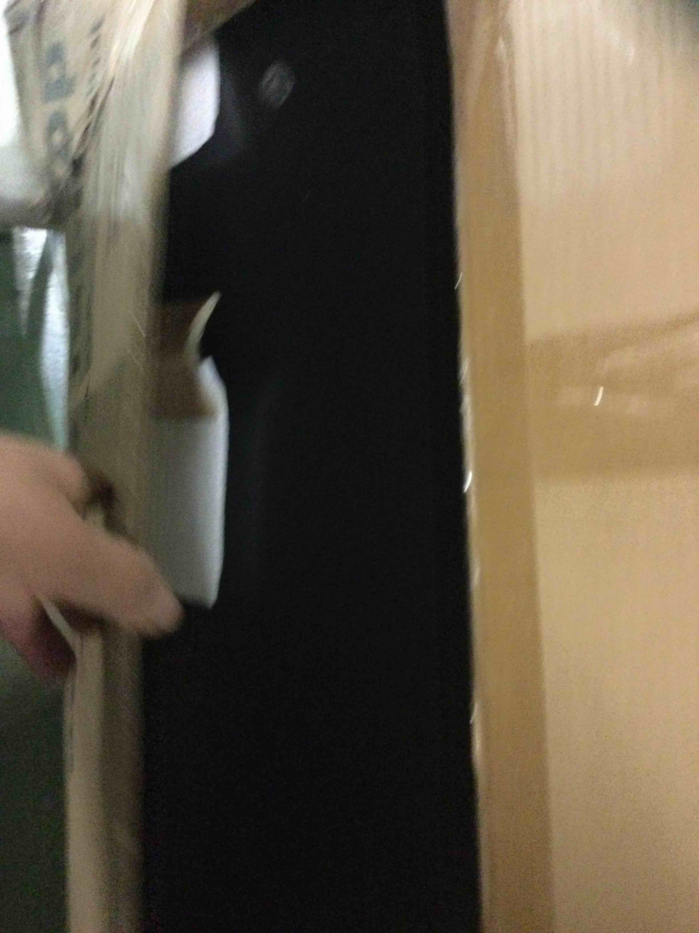 https://s3.amazonaws.com/lotting-images-prod/bidfta/ORG5661803_1695813139288.jpeg