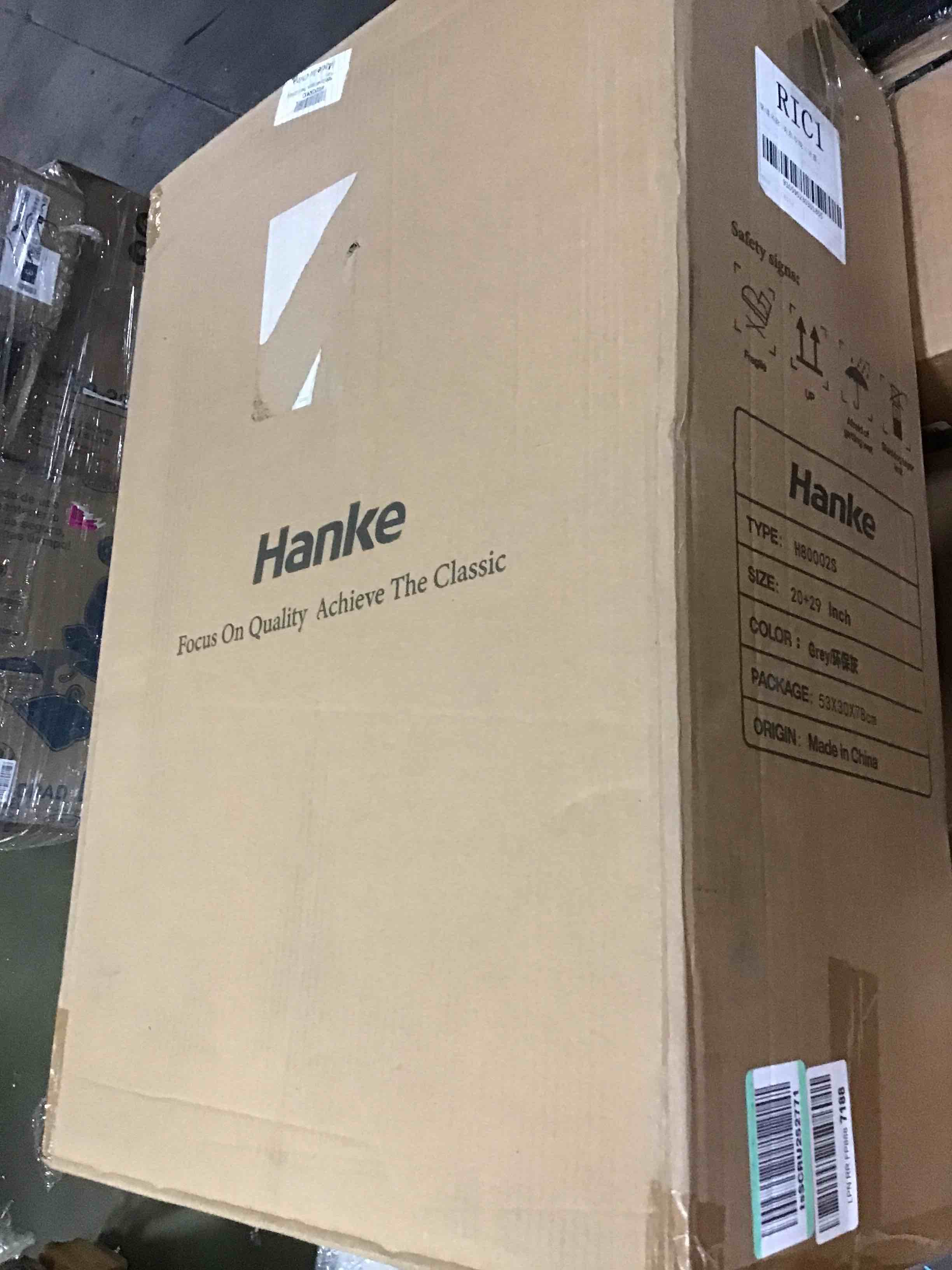 https://s3.amazonaws.com/lotting-images-prod/bidfta/ORG5667288_1696857617705.jpeg