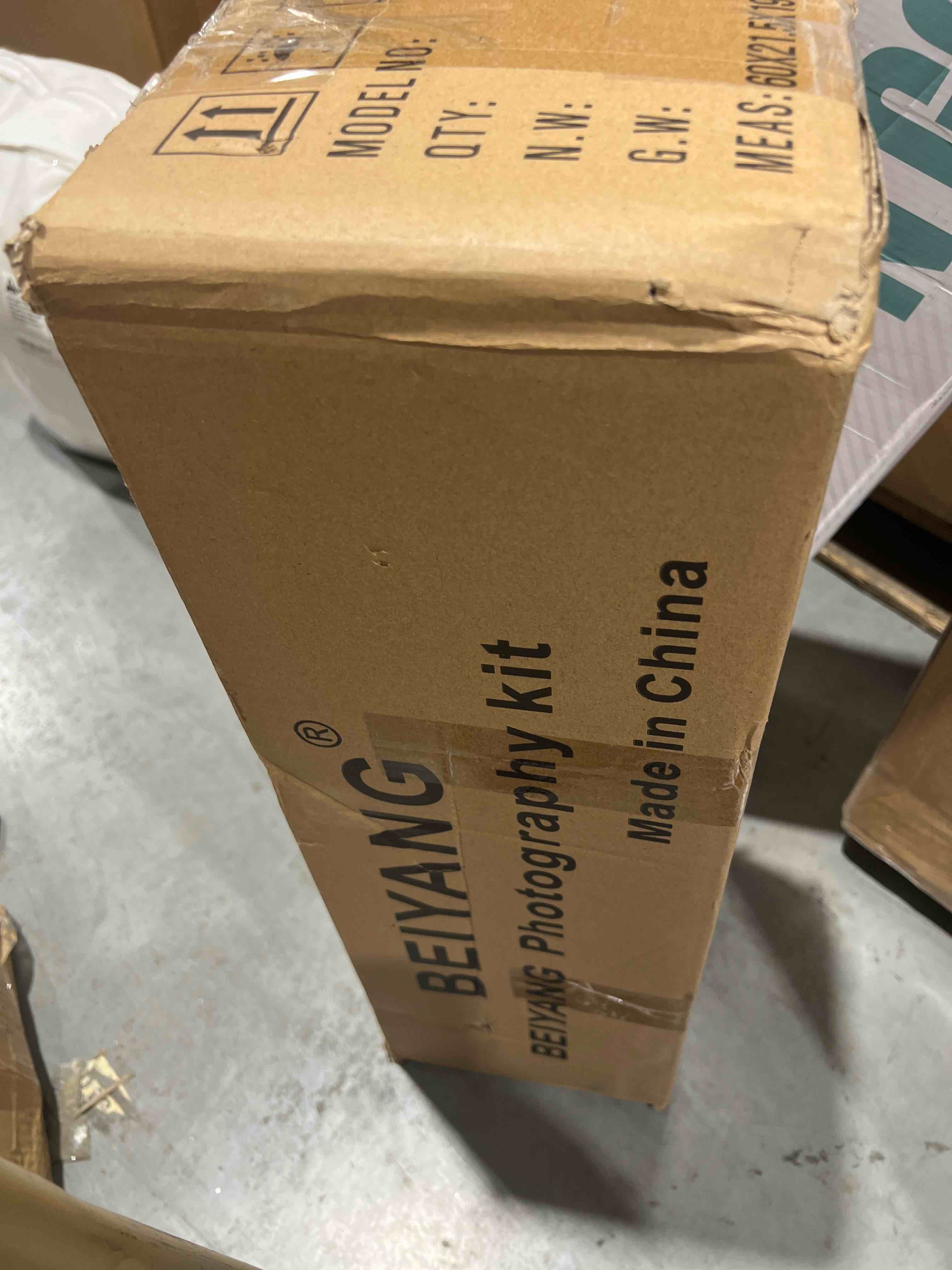 https://s3.amazonaws.com/lotting-images-prod/bidfta/ORG5668869_1706646609281.jpeg