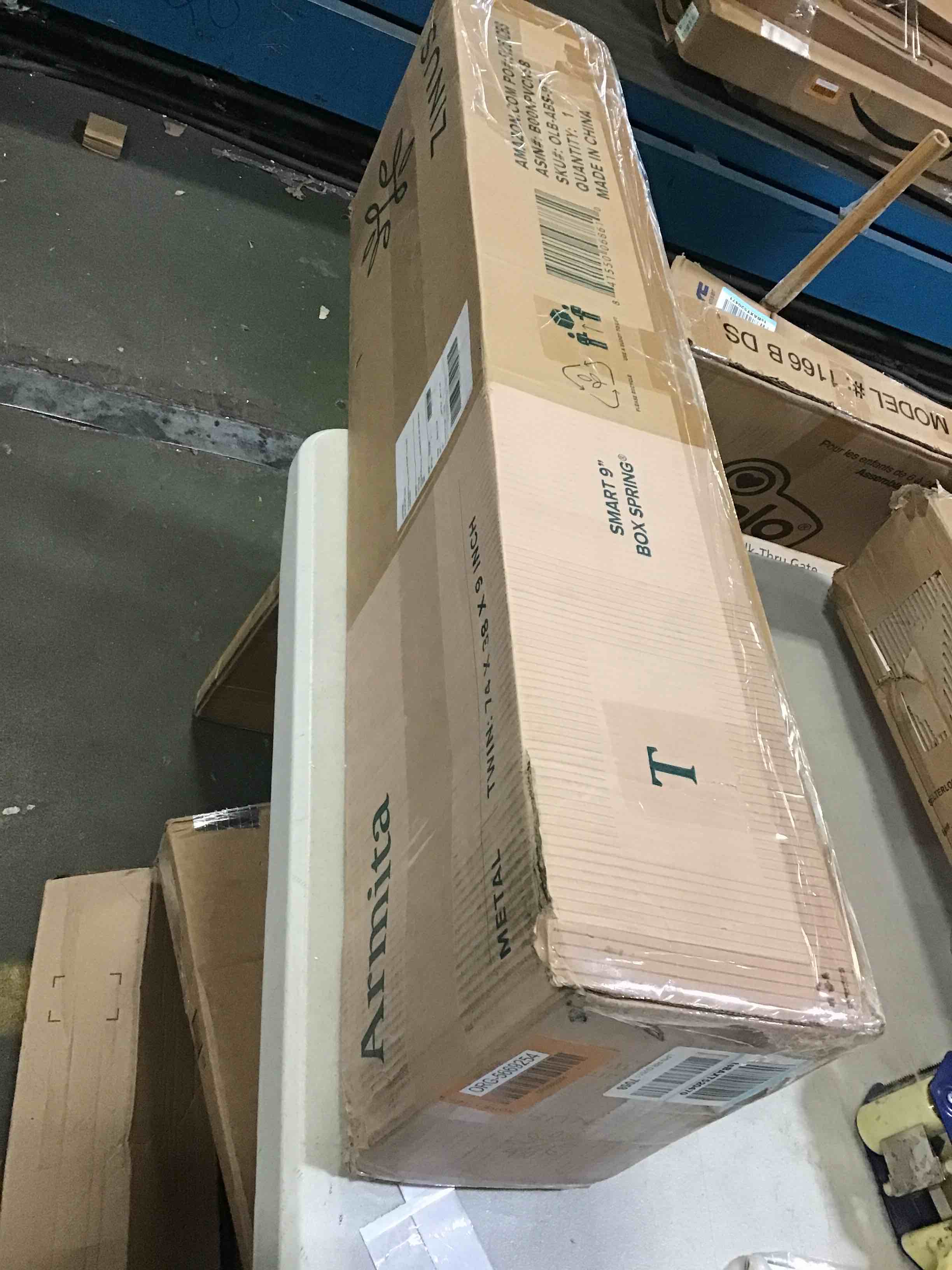 https://s3.amazonaws.com/lotting-images-prod/bidfta/ORG5669254_1696250395299.jpeg
