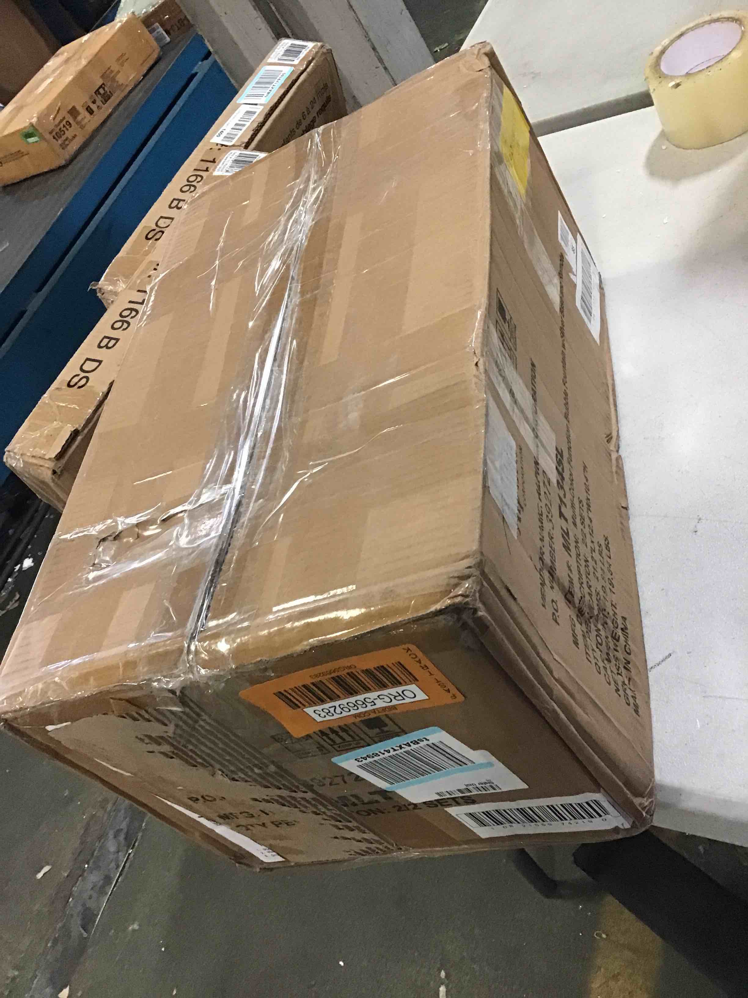 https://s3.amazonaws.com/lotting-images-prod/bidfta/ORG5669283_1696257214919.jpeg