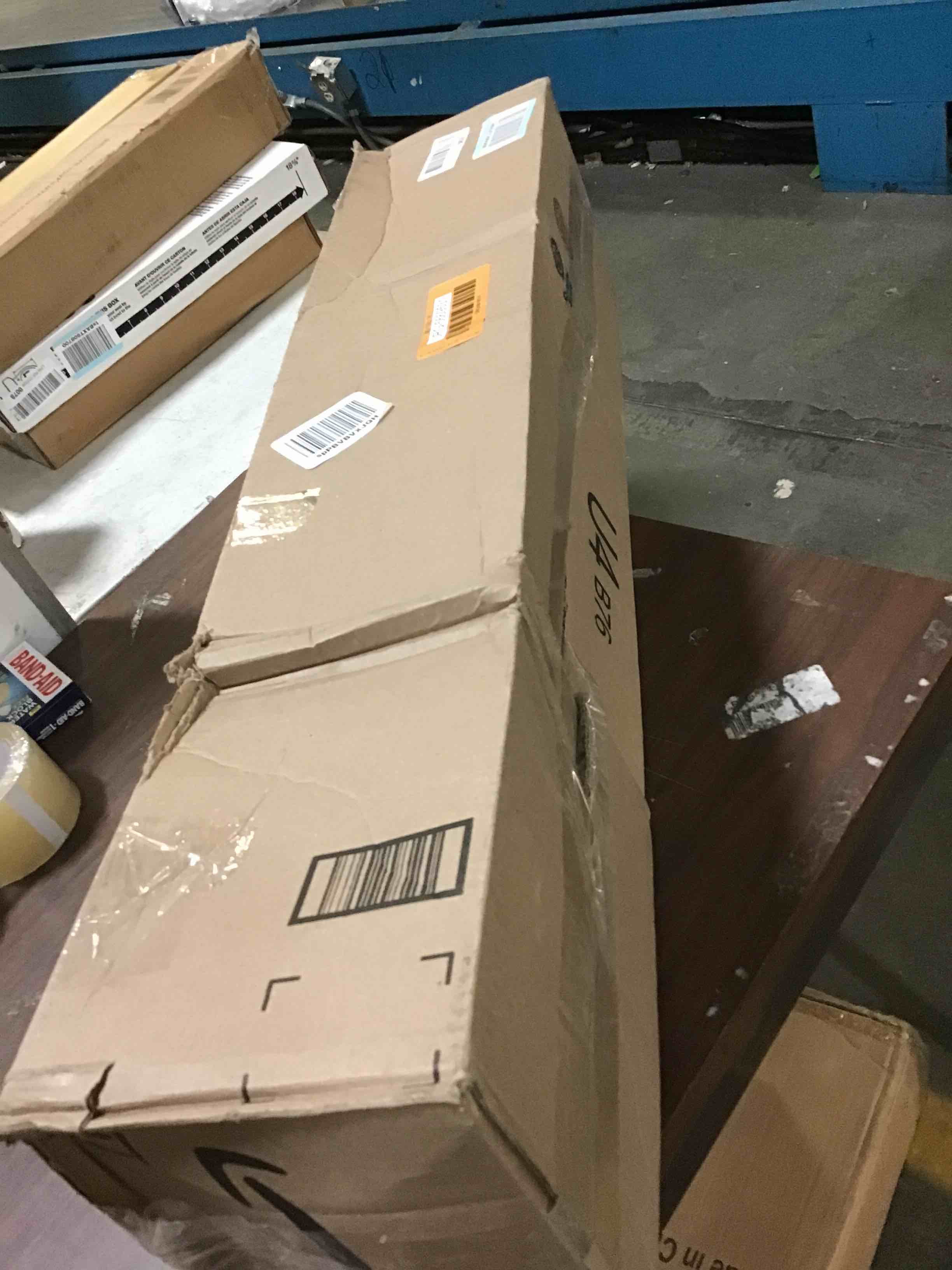 https://s3.amazonaws.com/lotting-images-prod/bidfta/ORG5669531_1696507941808.jpeg