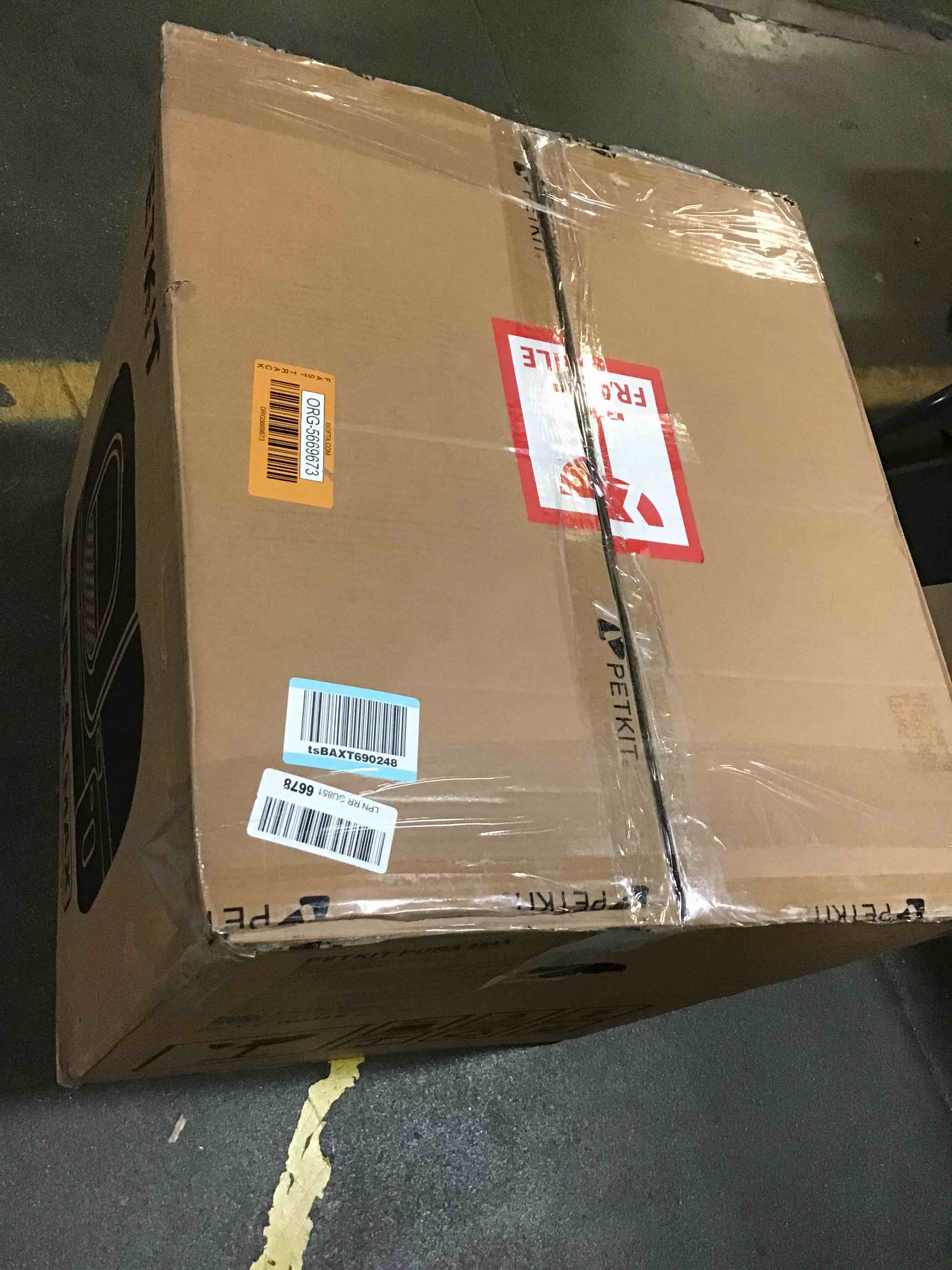 https://s3.amazonaws.com/lotting-images-prod/bidfta/ORG5669673_1696595812802.jpeg
