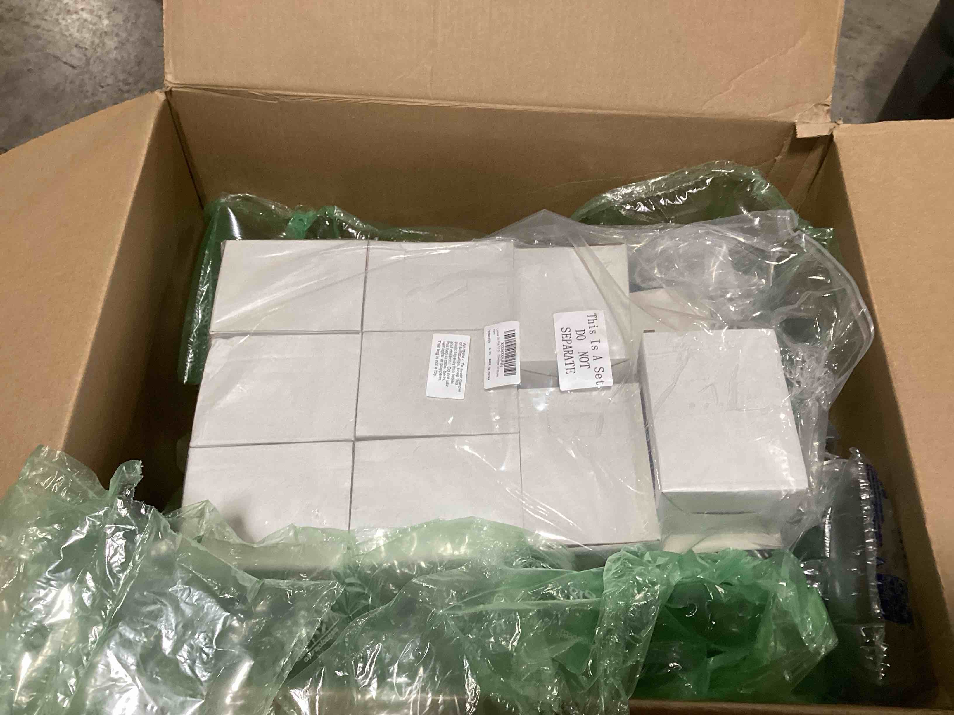 https://s3.amazonaws.com/lotting-images-prod/bidfta/ORG5672664_1717167762319.jpeg