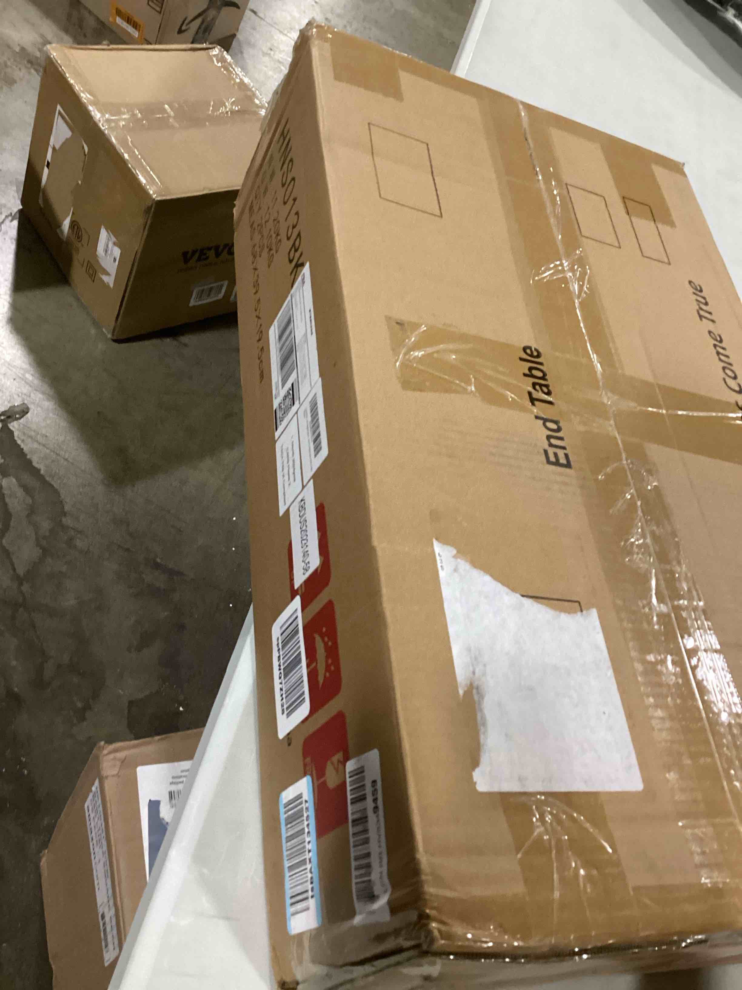 https://s3.amazonaws.com/lotting-images-prod/bidfta/ORG5673829_1715960892850.jpeg