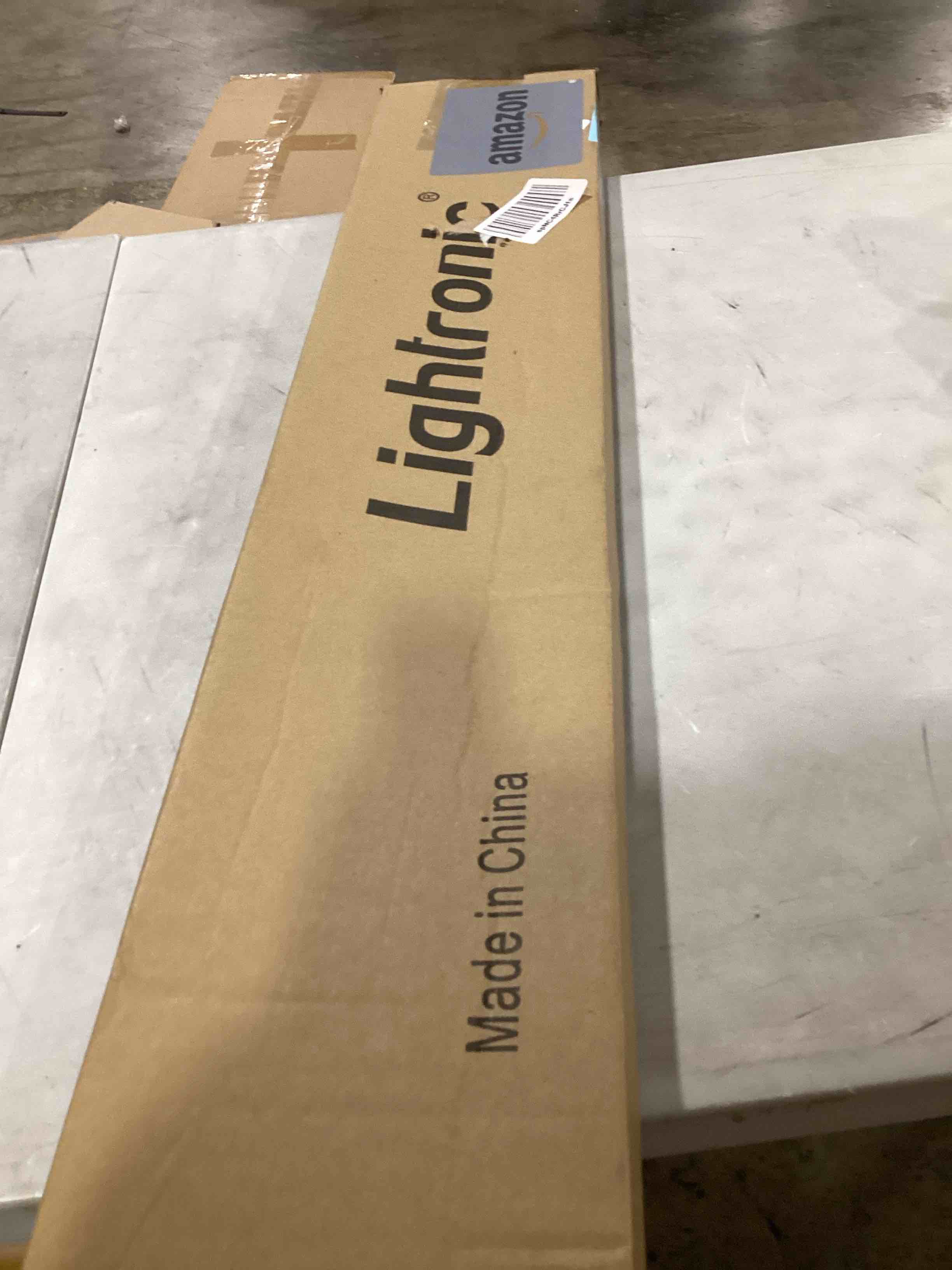 https://s3.amazonaws.com/lotting-images-prod/bidfta/ORG5674884_1716990778629.jpeg