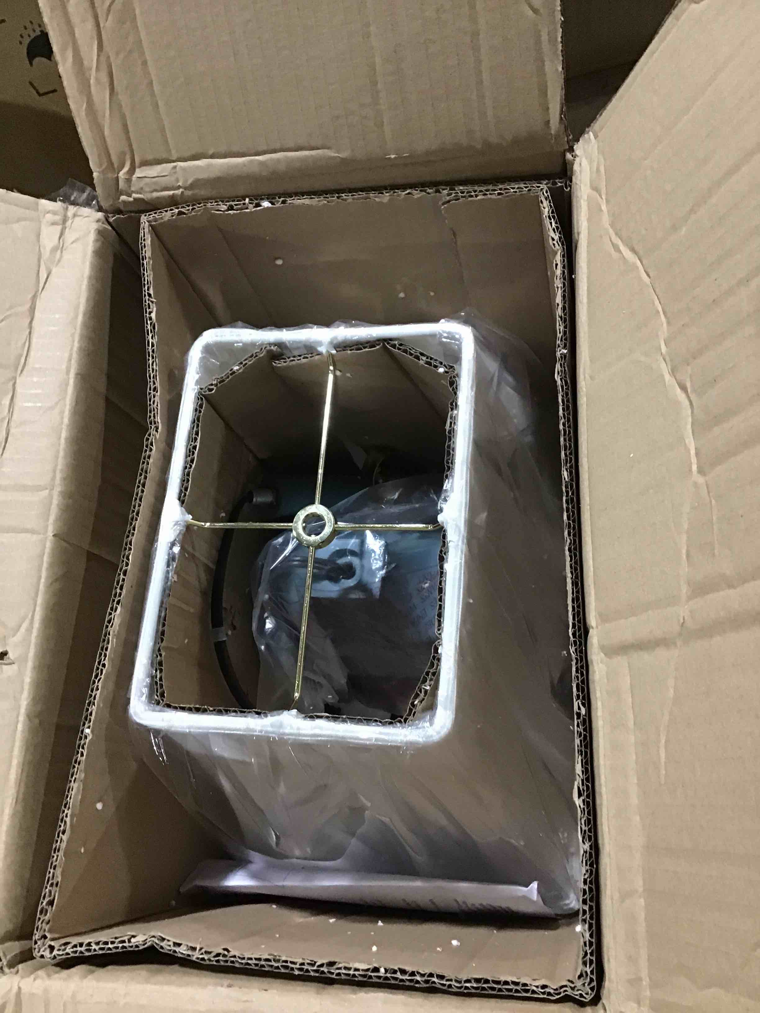 https://s3.amazonaws.com/lotting-images-prod/bidfta/ORG5675078_1715772714889.jpeg