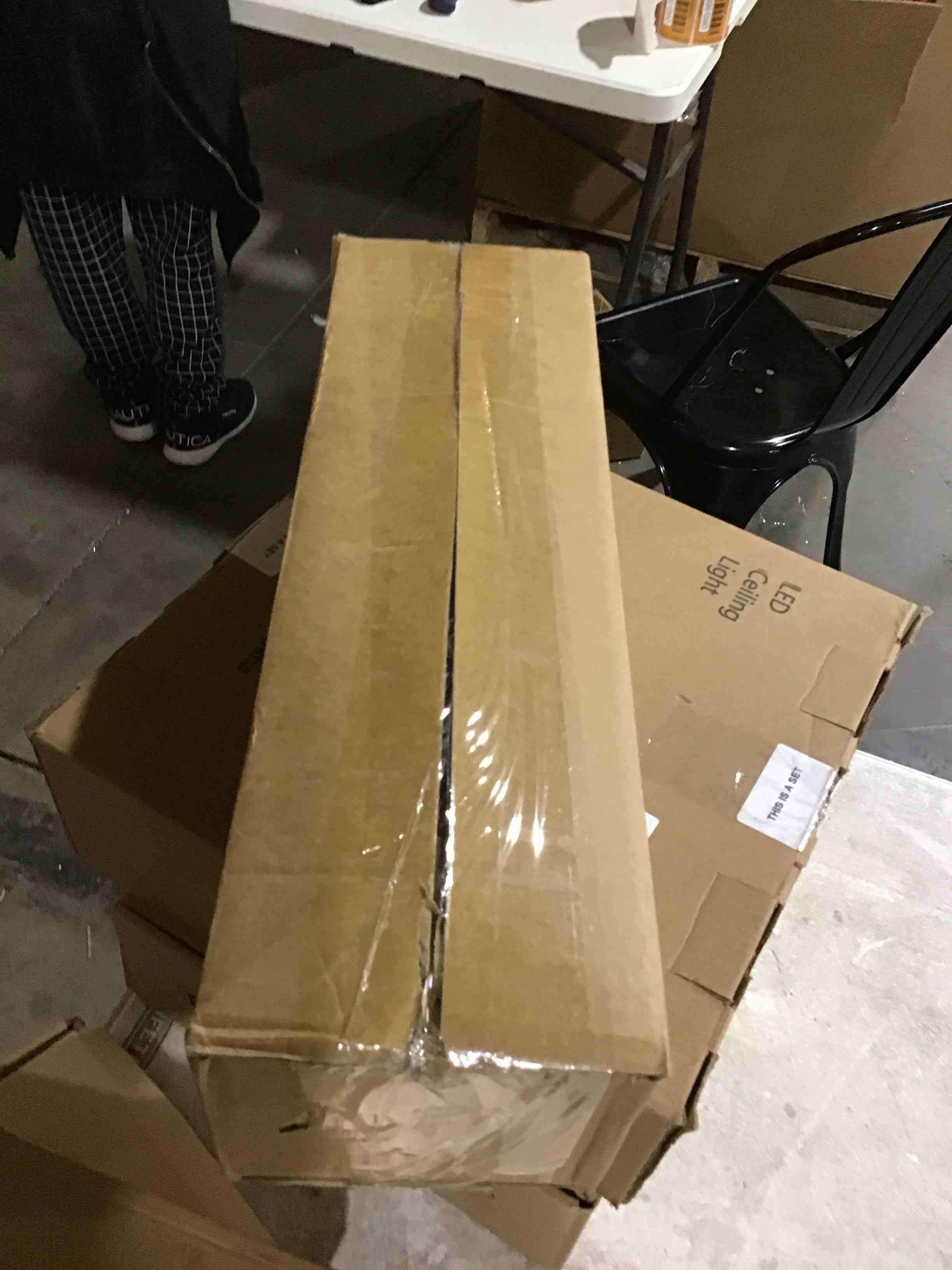 https://s3.amazonaws.com/lotting-images-prod/bidfta/ORG5676745_1716904330228.jpeg