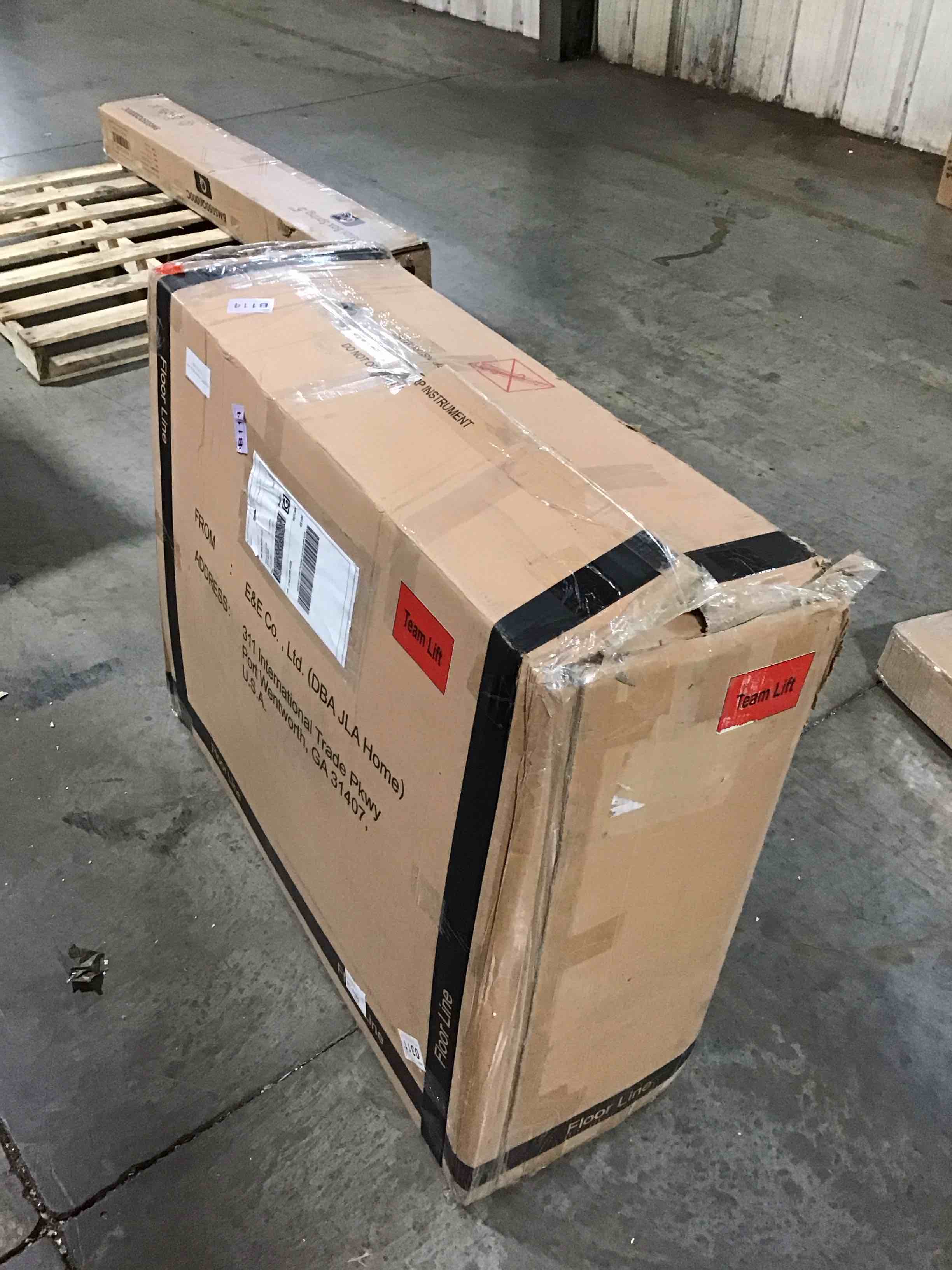 https://s3.amazonaws.com/lotting-images-prod/bidfta/ORG5677330_1717158625633.jpeg