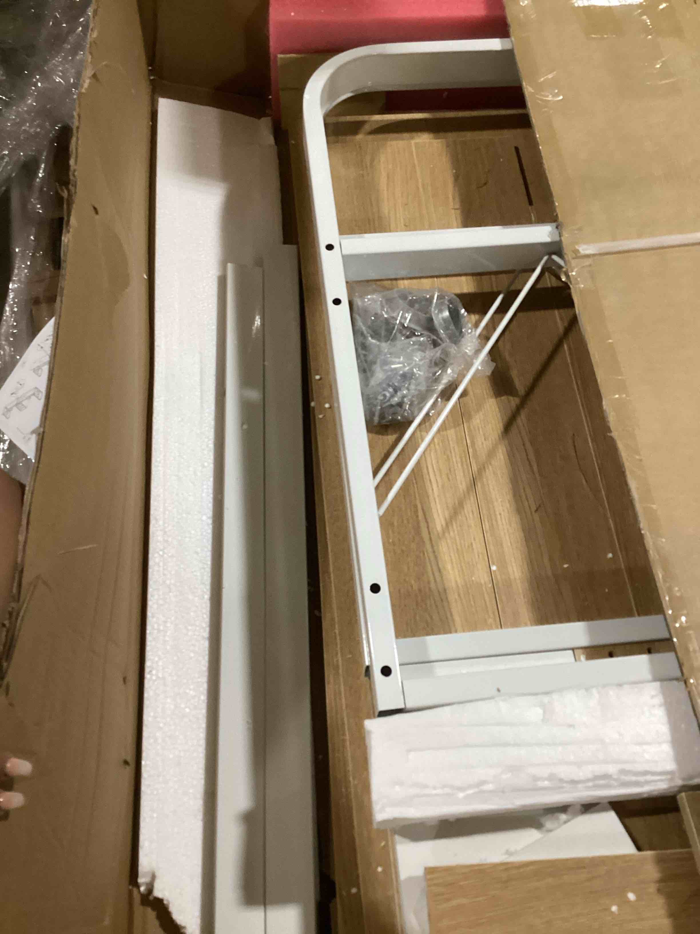 https://s3.amazonaws.com/lotting-images-prod/bidfta/ORG5679378_1717773536056.jpeg